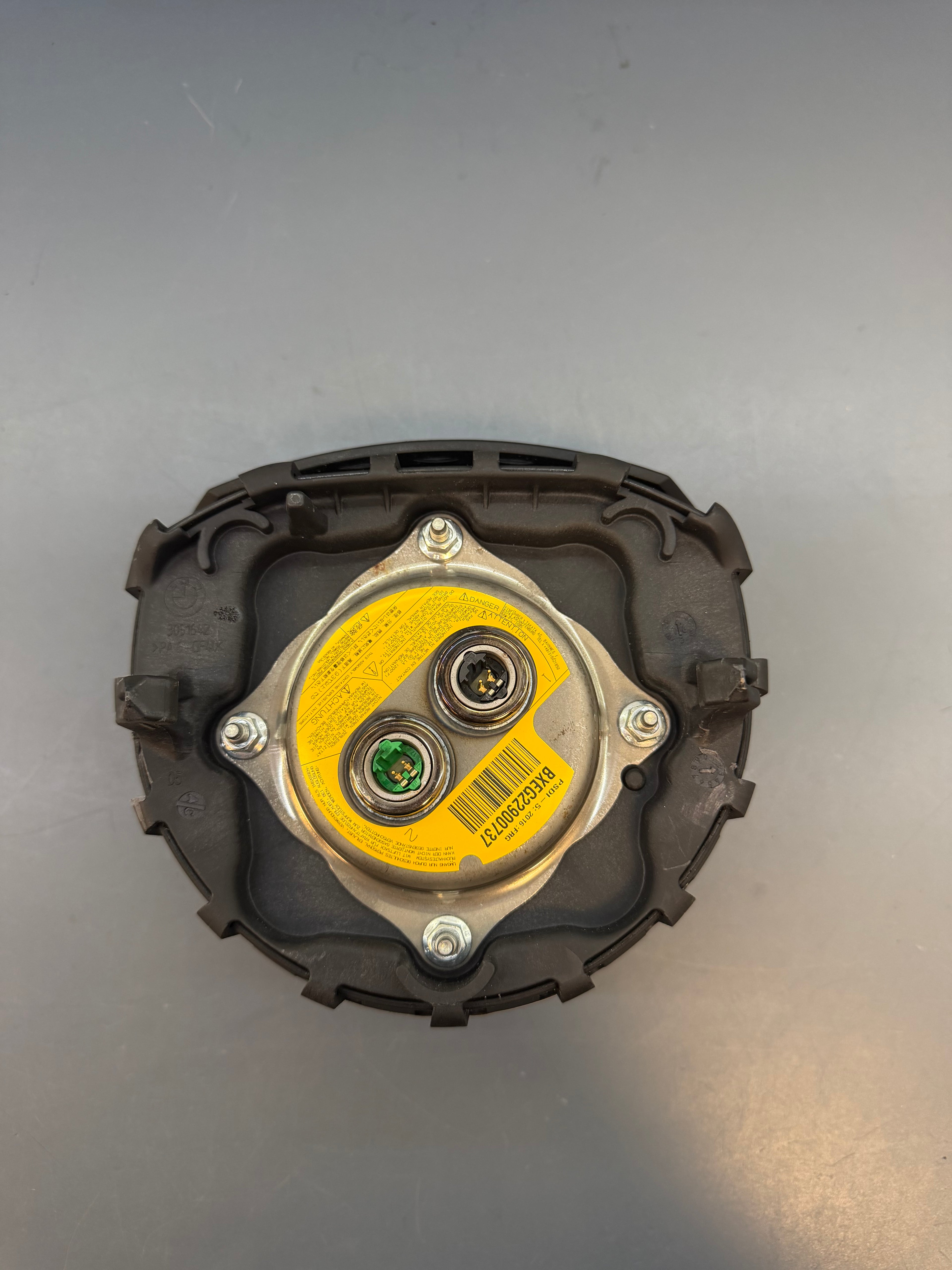 BMW E90 E92 E93 E82 E88 Steering Wheel Sport Airbag 32688431301F