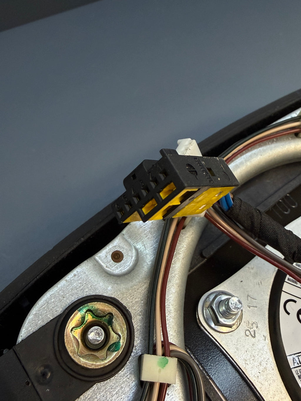 BMW E46 Steering Wheel Airbag