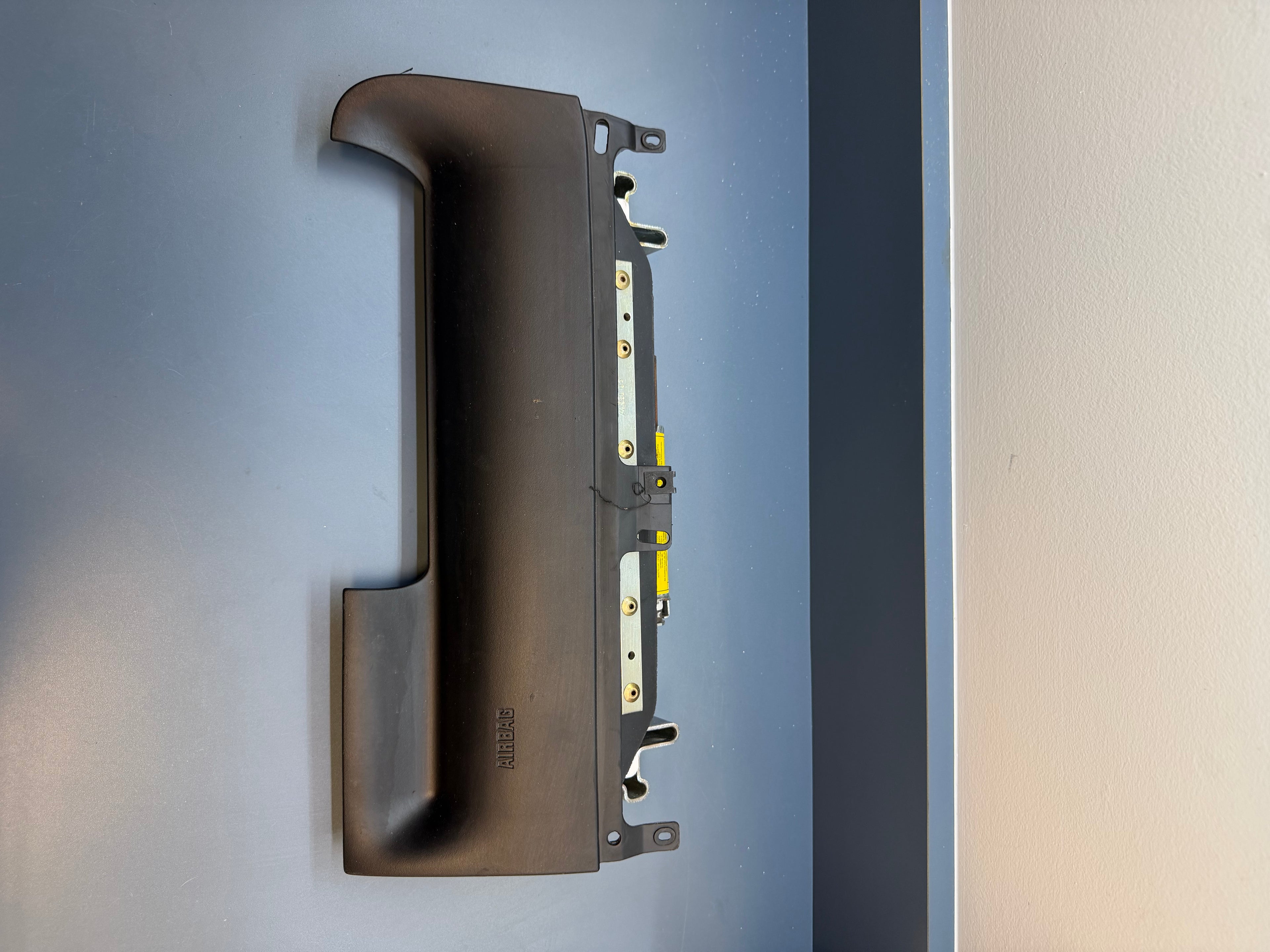 BMW E85 Z4 Left front knee Airbag KU705418206L