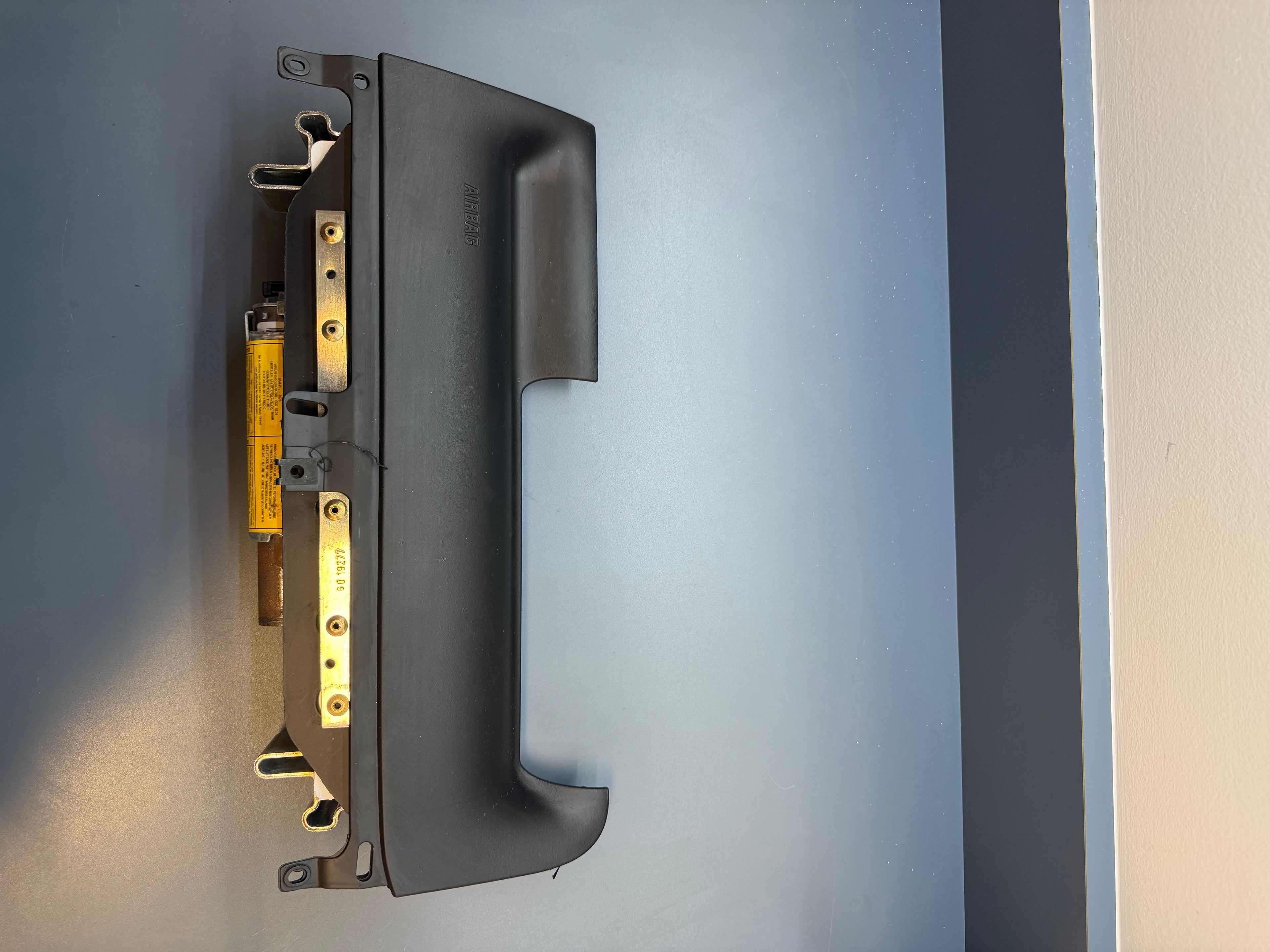 BMW E85 Z4 Left front knee Airbag KU705418206L