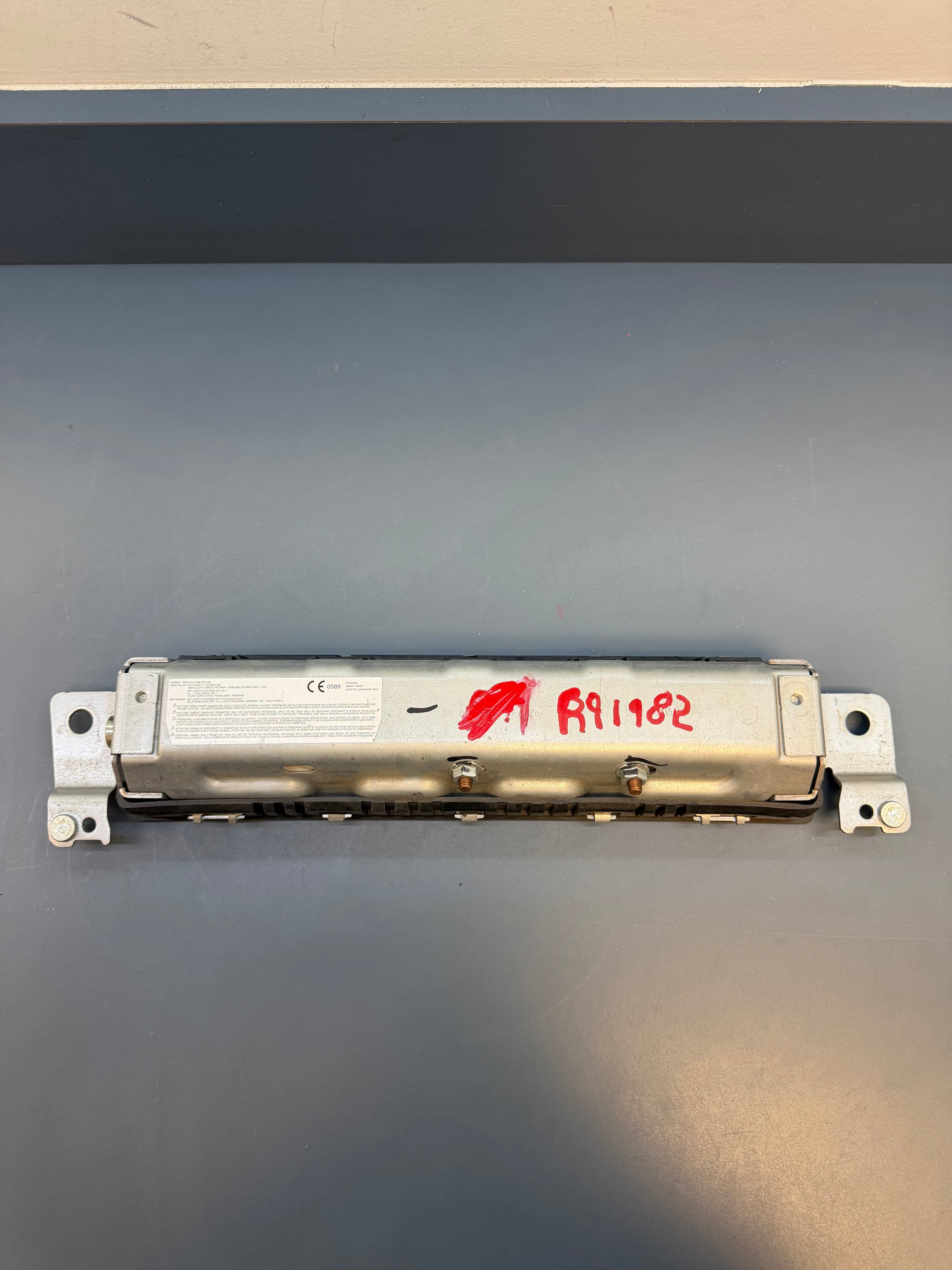 BMW F30 Right side Knees Airbag KV922865313
