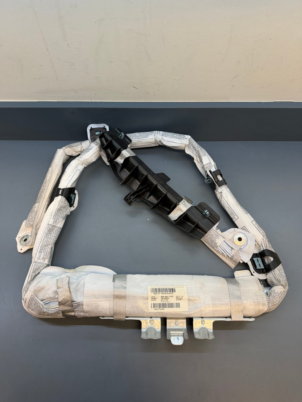 BMW F25 Left side Curtain Airbag 84918222515D