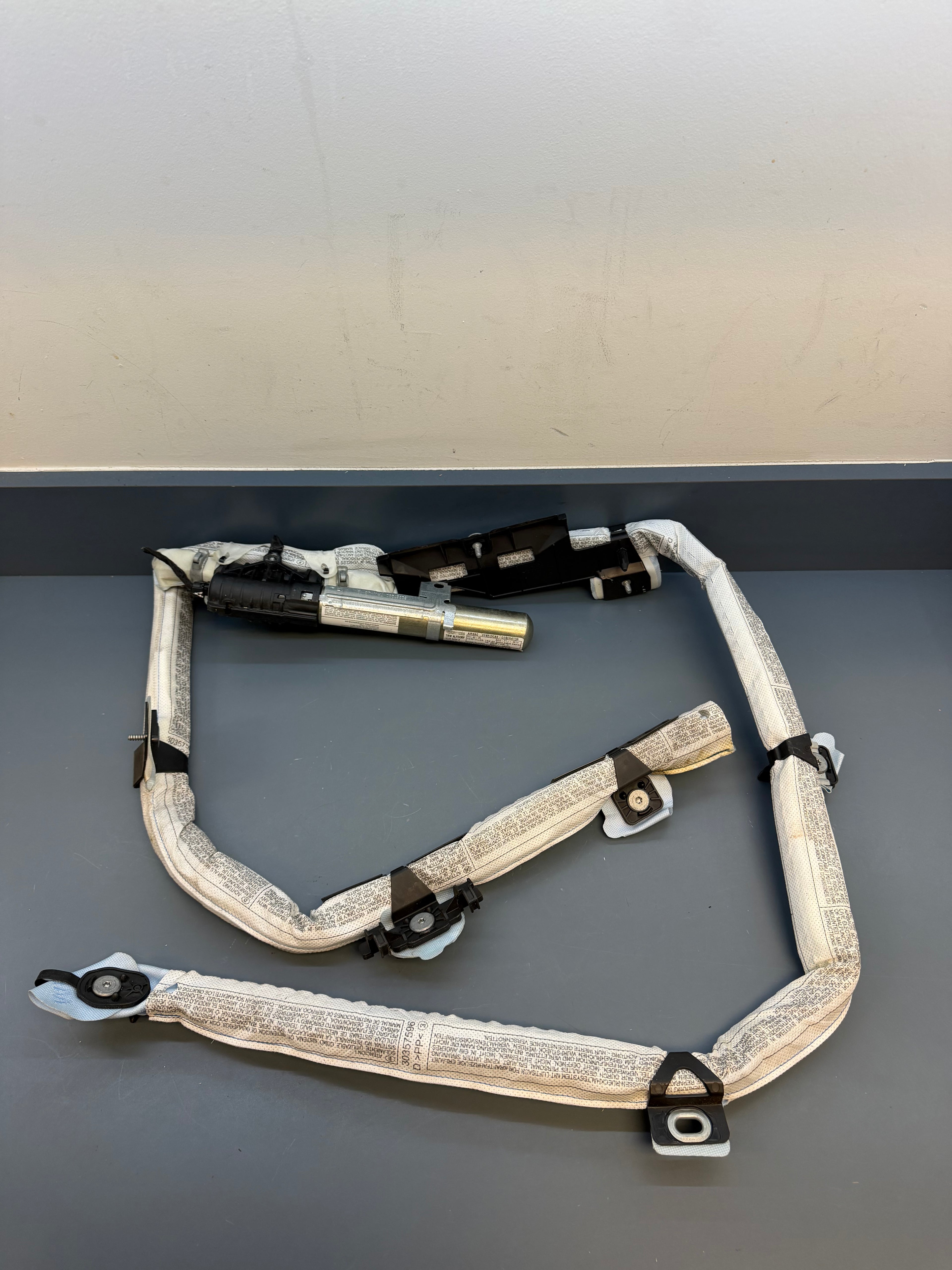 BMW E90 Left side Curtain Airbag