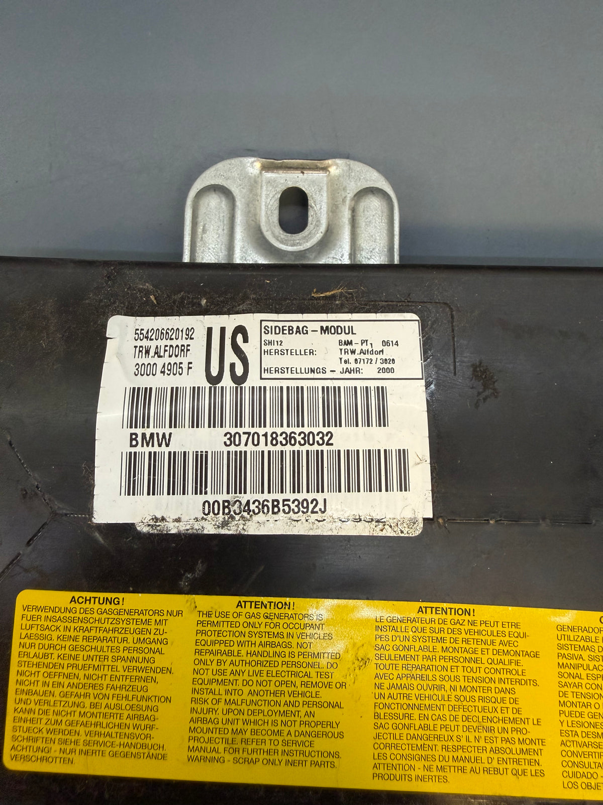 BMW E46 Left side door Airbag 307018363032
