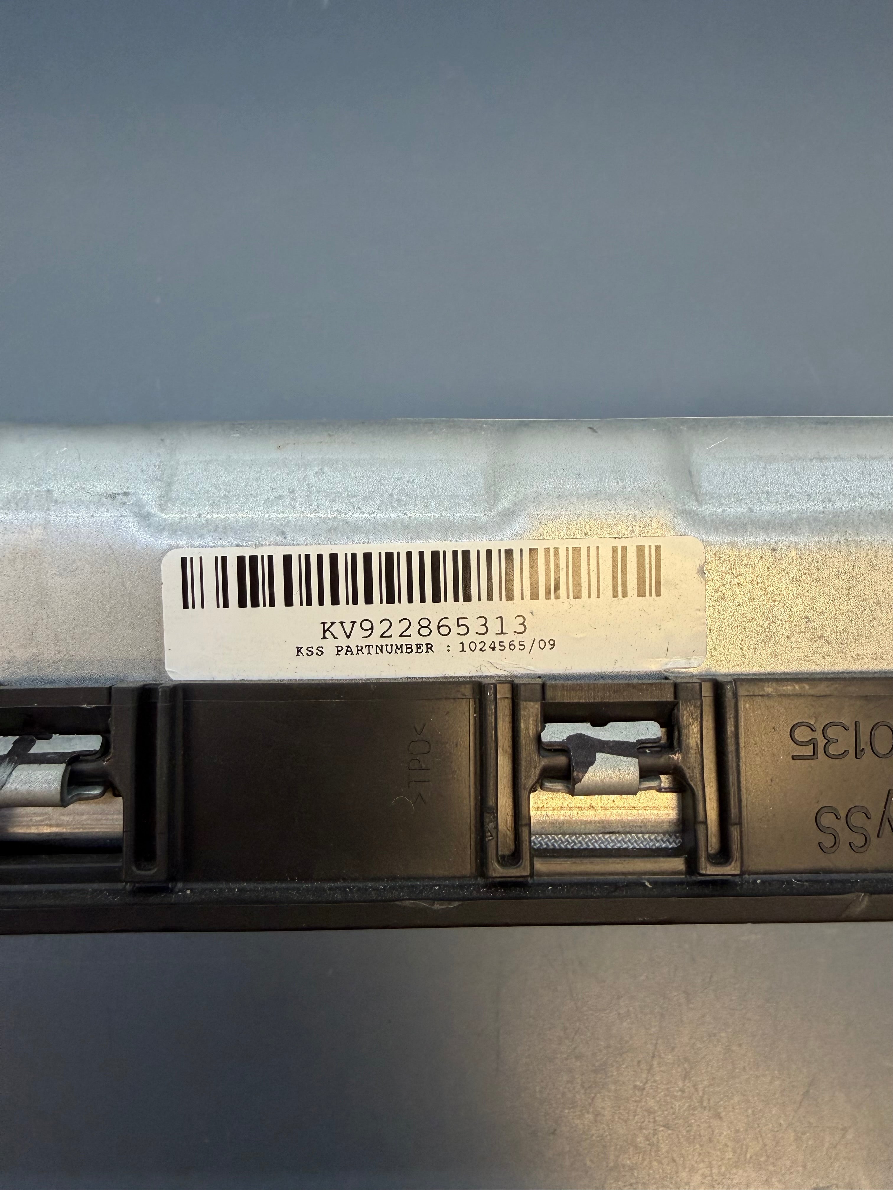 BMW F30 Right side Knees Airbag KV922865313