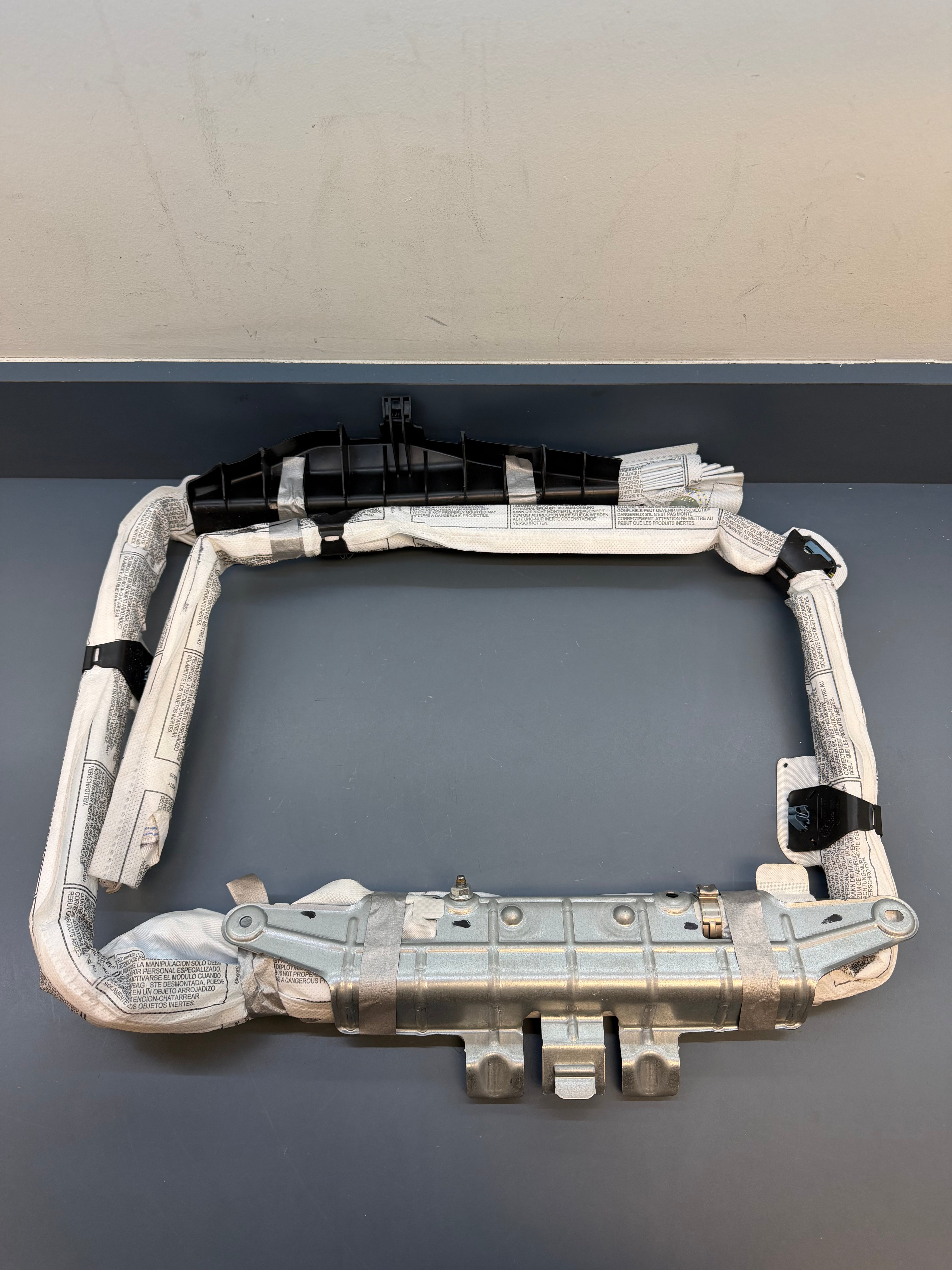 BMW F25 Right side Curtain Airbag 85918222614E