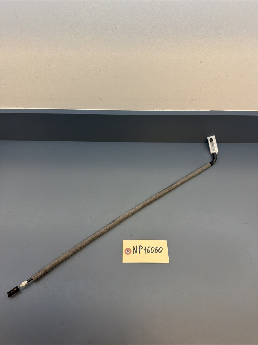 12-19 BMW F30 328 335Front Right Or Left Door Handle Latch Release Cable 7259827