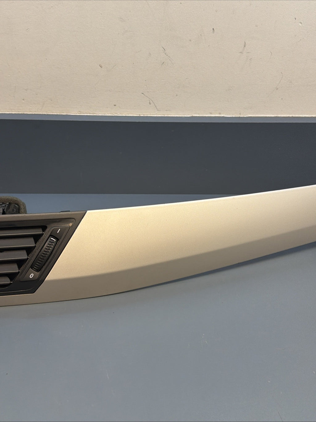 12-15 BMW X1 E84 DASHBOARD PANEL & AC AIR VENT GRILLE TRIM SILVER 9258354