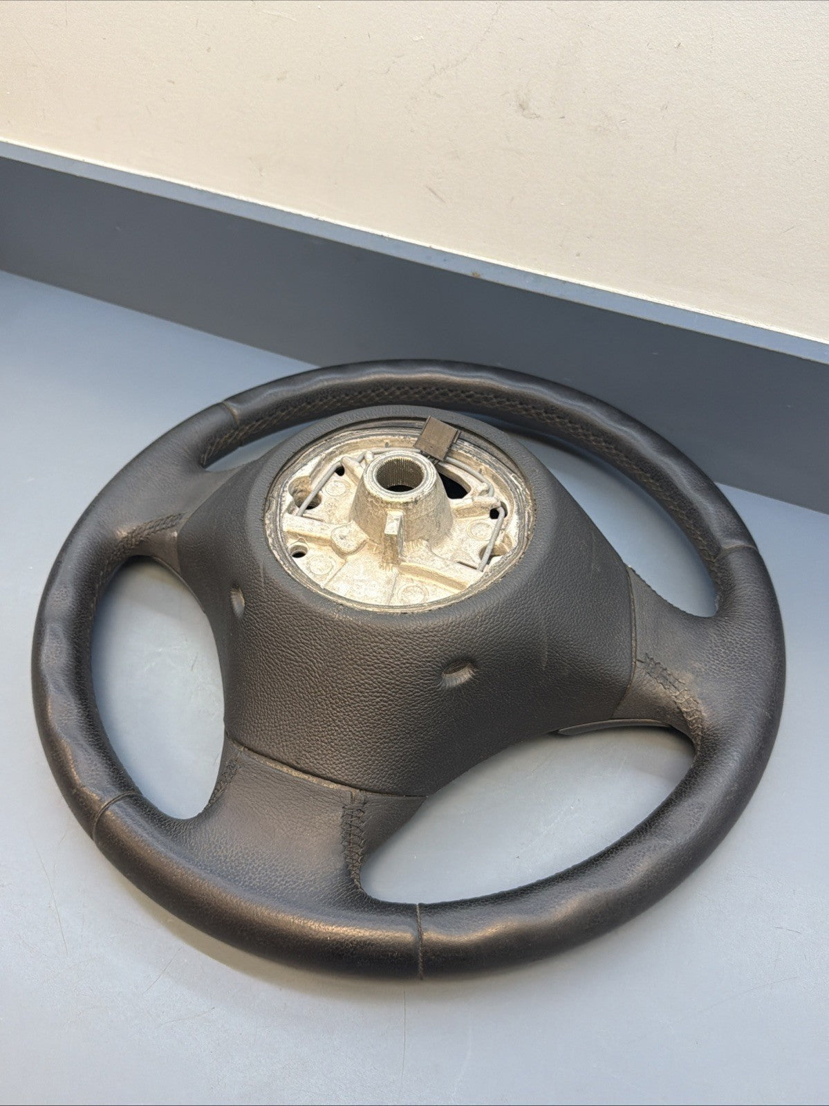 BMW 2006-2012 E90 E9X 3 SERIES BLACK LEATHER STEERING WHEEL OEM 3375E901