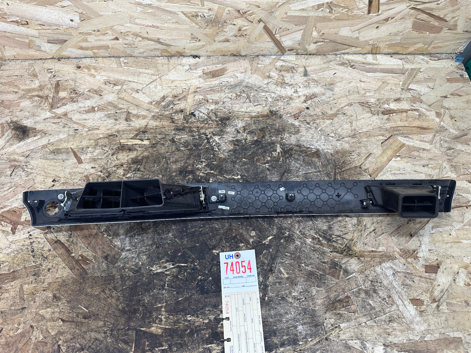 BMW 05-13 E90 3 SERIES RIGHT DASH VENT TRIM ALUMINUM OEM 9147391