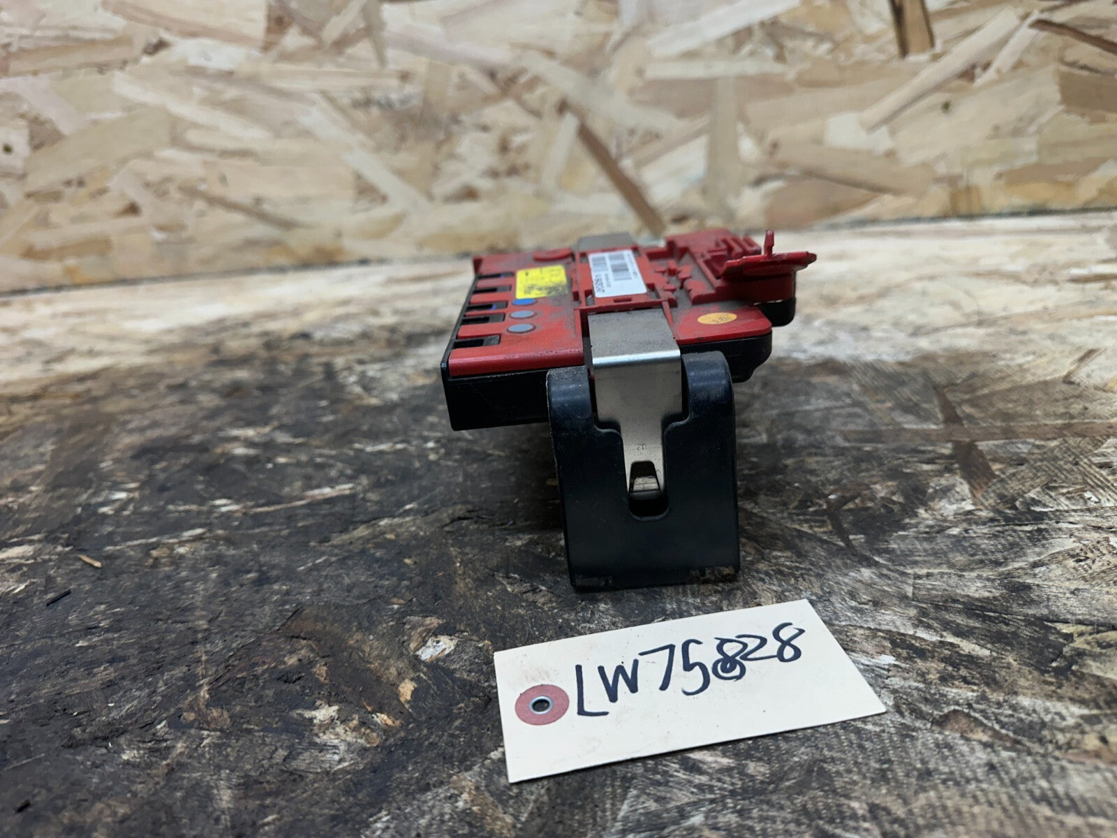 BMW 2005-2012 E90 POSITIVE POWER DISTRIBUTION BOX OEM 6942912