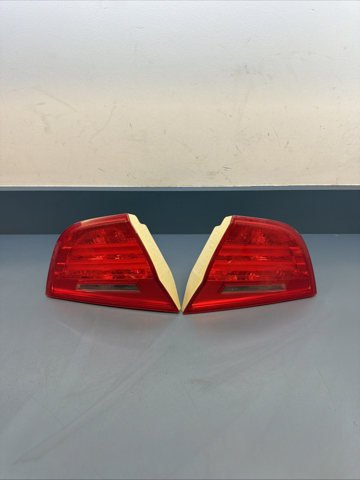 09-11 BMW E90 M3 335 328 Left And Right Inner Trunk Tail Light 7289427 7289428