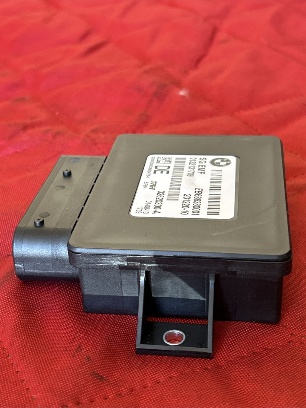 11-17 Oem BMW X3 F10 F11 F25 Parking Brake Control Module 1563163