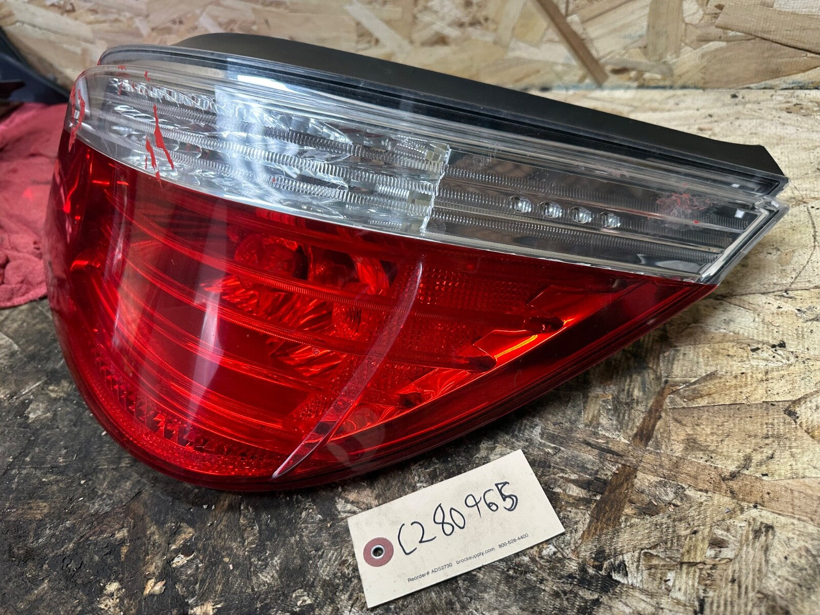 BMW 2008/2010 E60 LCI REAR TAIL LIGHT SET OEM BMW 7180516 AND 7180515