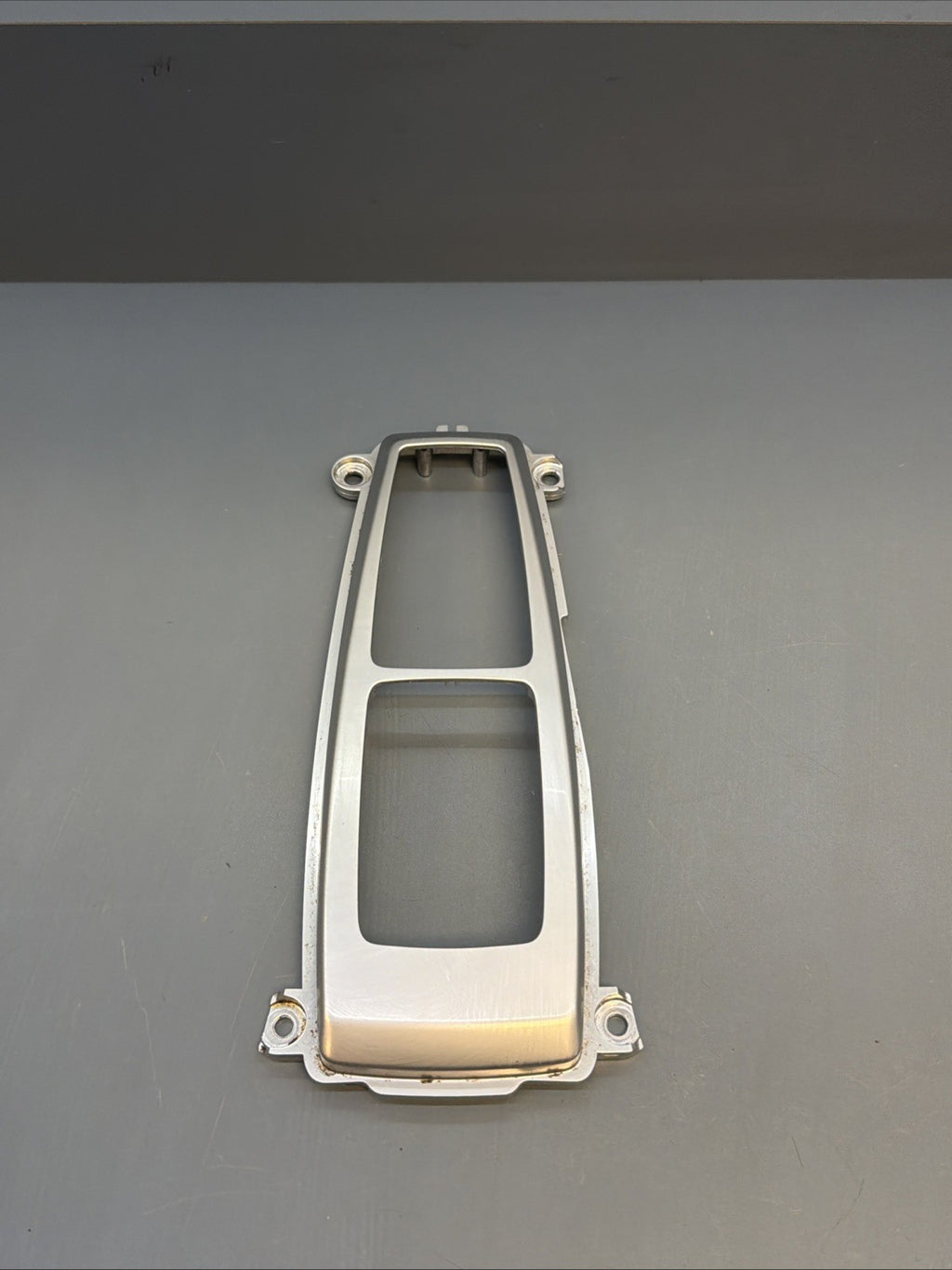 2007–2013 BMW X5 X6 E70 E71 OEM Center Console Shifter Bezel Trim Cover 6975467