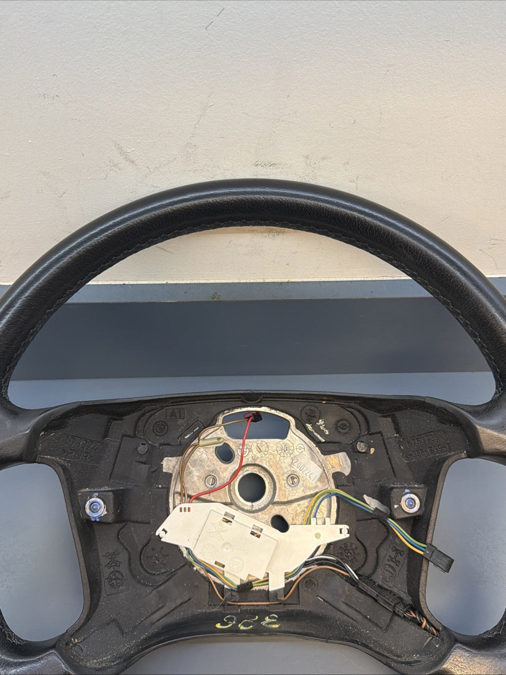 95-03 OEM BMW E39 E38 528 740 750 Left Driver Leather Steering Wheel 6753739
