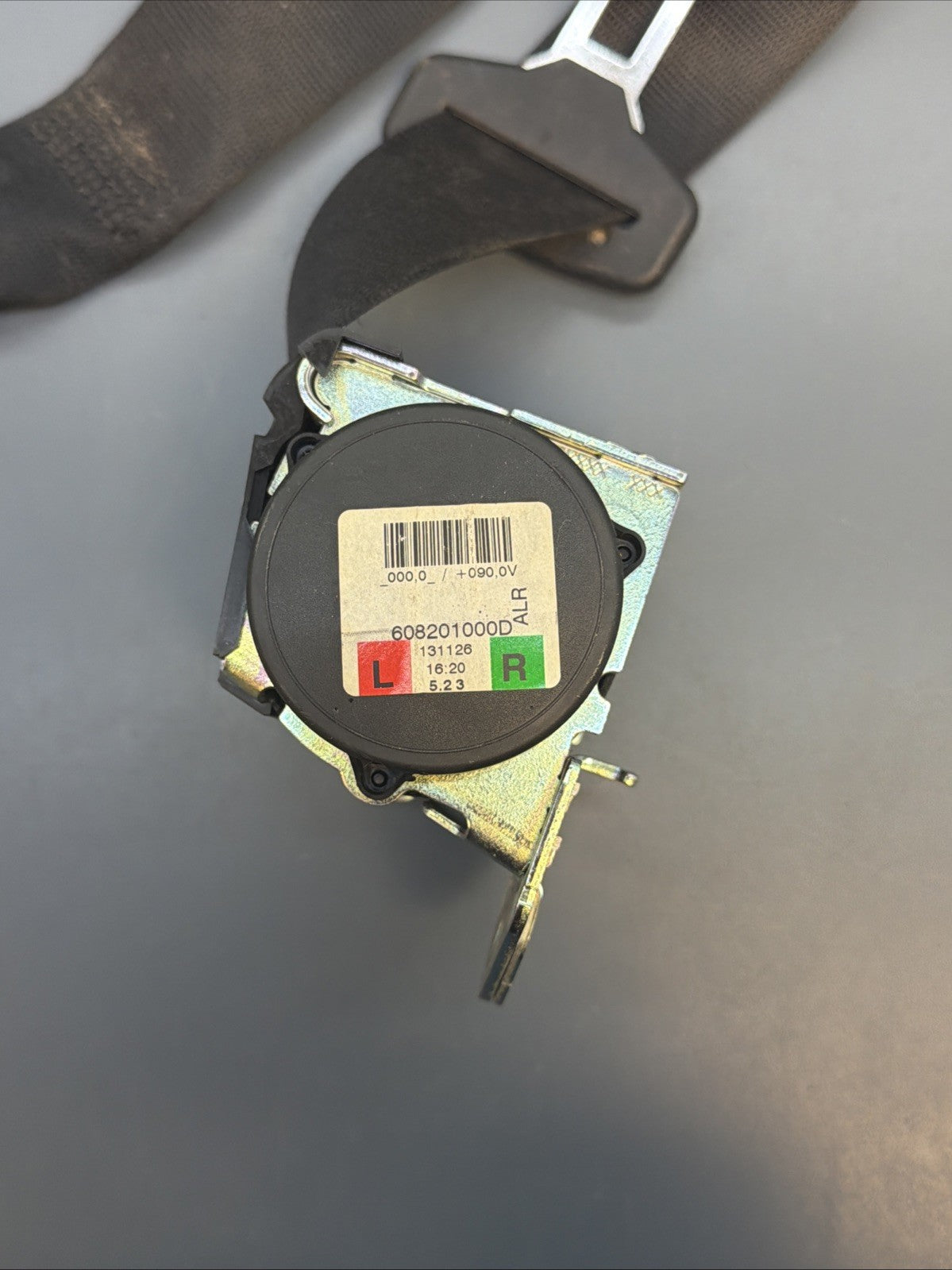 OEM Rear Right Or Left Seatbelt FOR 2012 2013 2014 2015 BMW X1 E84 608201000D