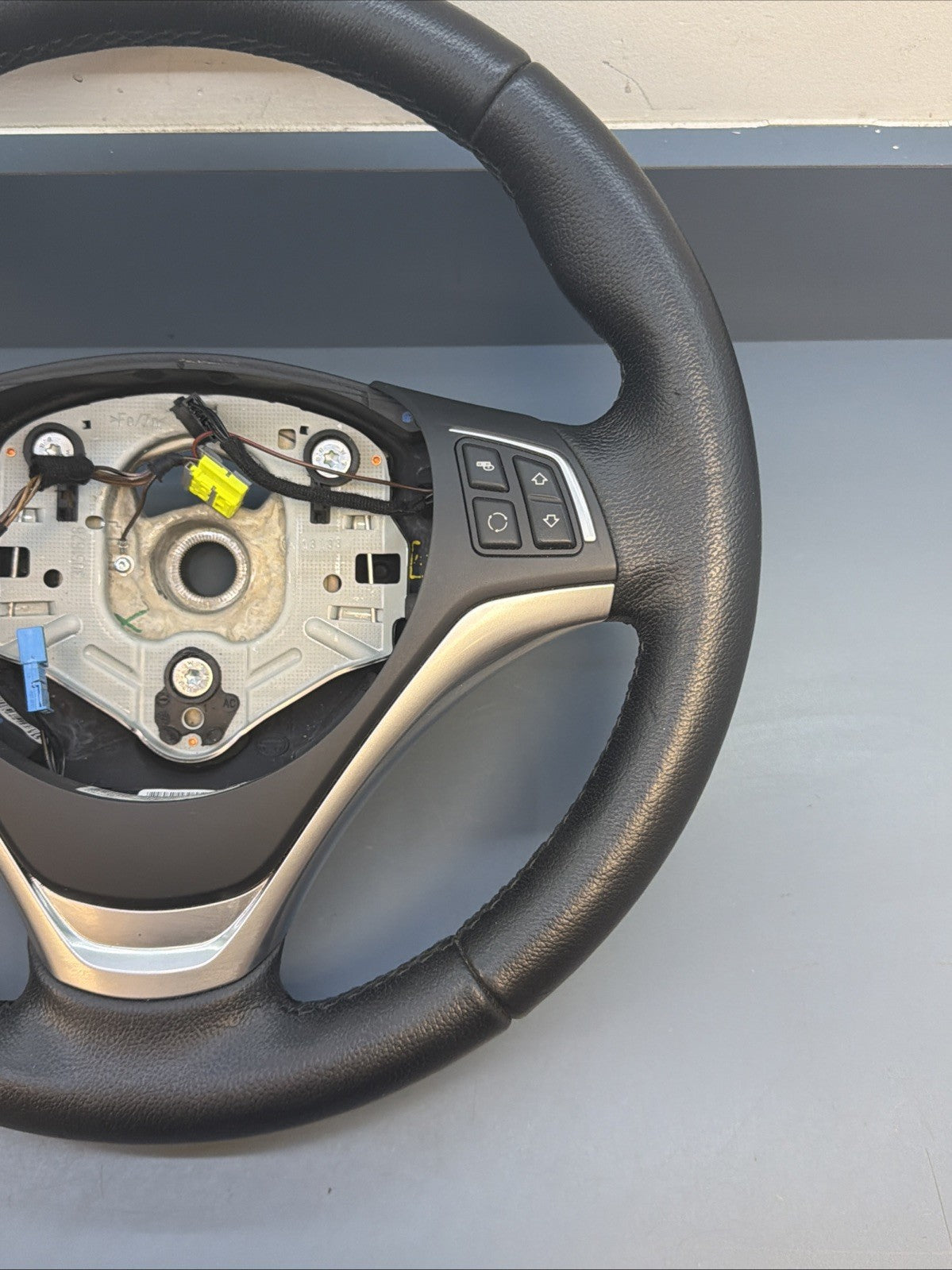 07-13 BMW X1 E84 Sport Steering Wheel Heated Leather W/O Paddles LCI OEM 6853133