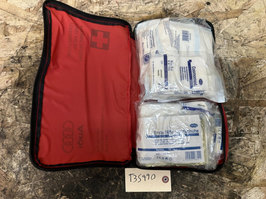 AUDI CAR MEDKIT/FIRST AID KIT OEM 8E0860281