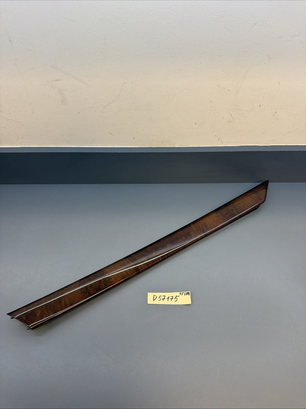 99-06 BMW E46 SEDAN REAR RIGHT Interior Door Panel Trim Moulding OEM 8200754