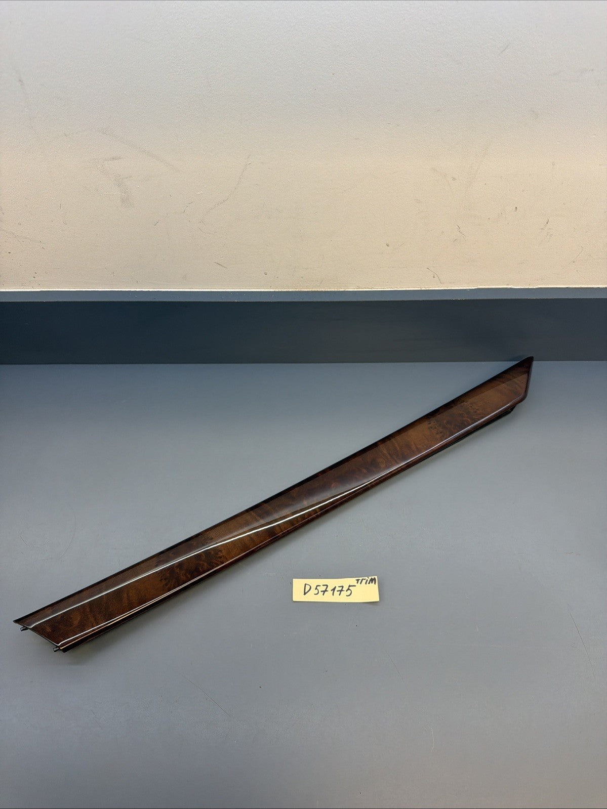 99-06 BMW E46 SEDAN REAR RIGHT Interior Door Panel Trim Moulding OEM 8200754