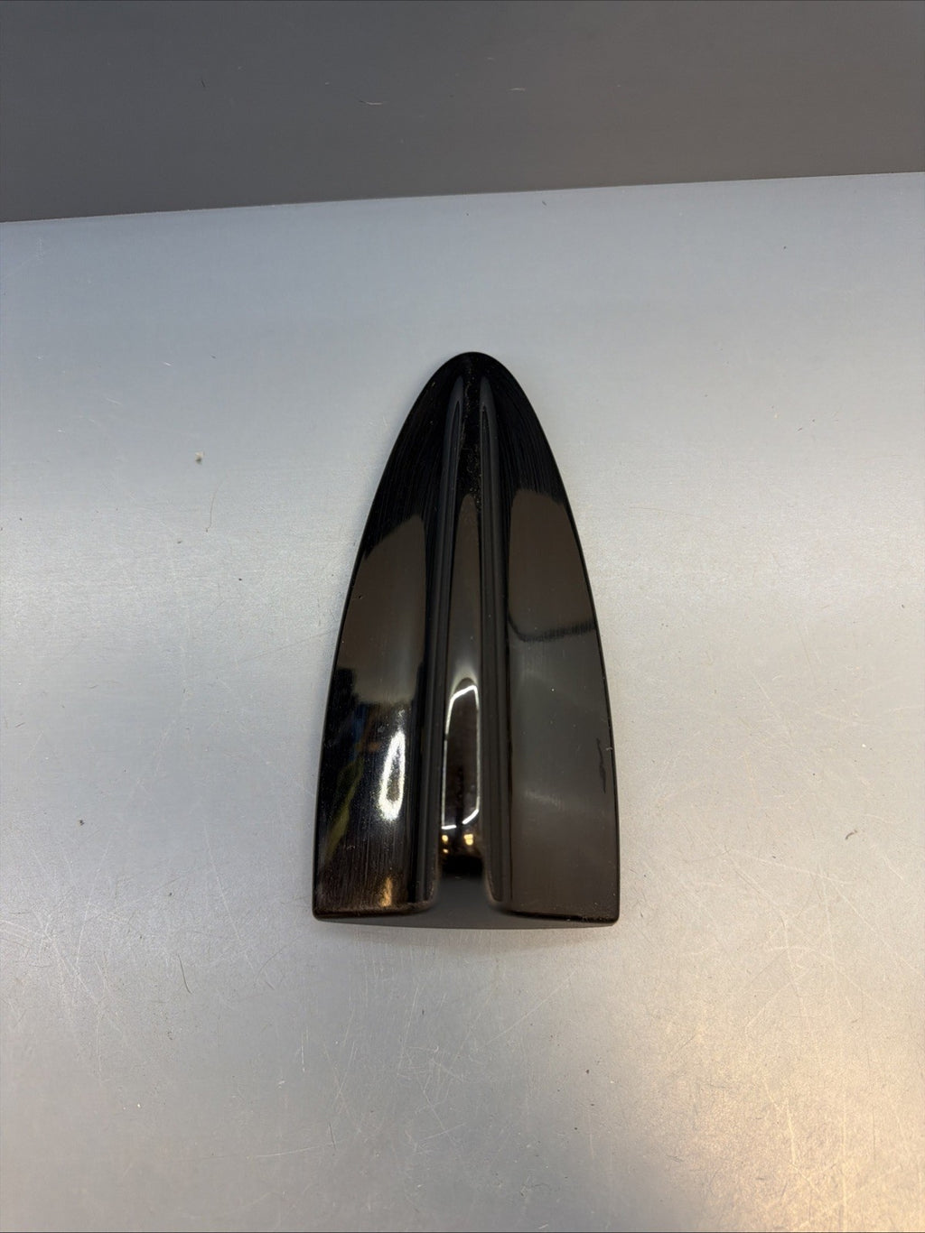 07-13 BMW E90 E92 3-SERIES ROOF SHARK FIN ANTENNA COVER 6972310 OEM