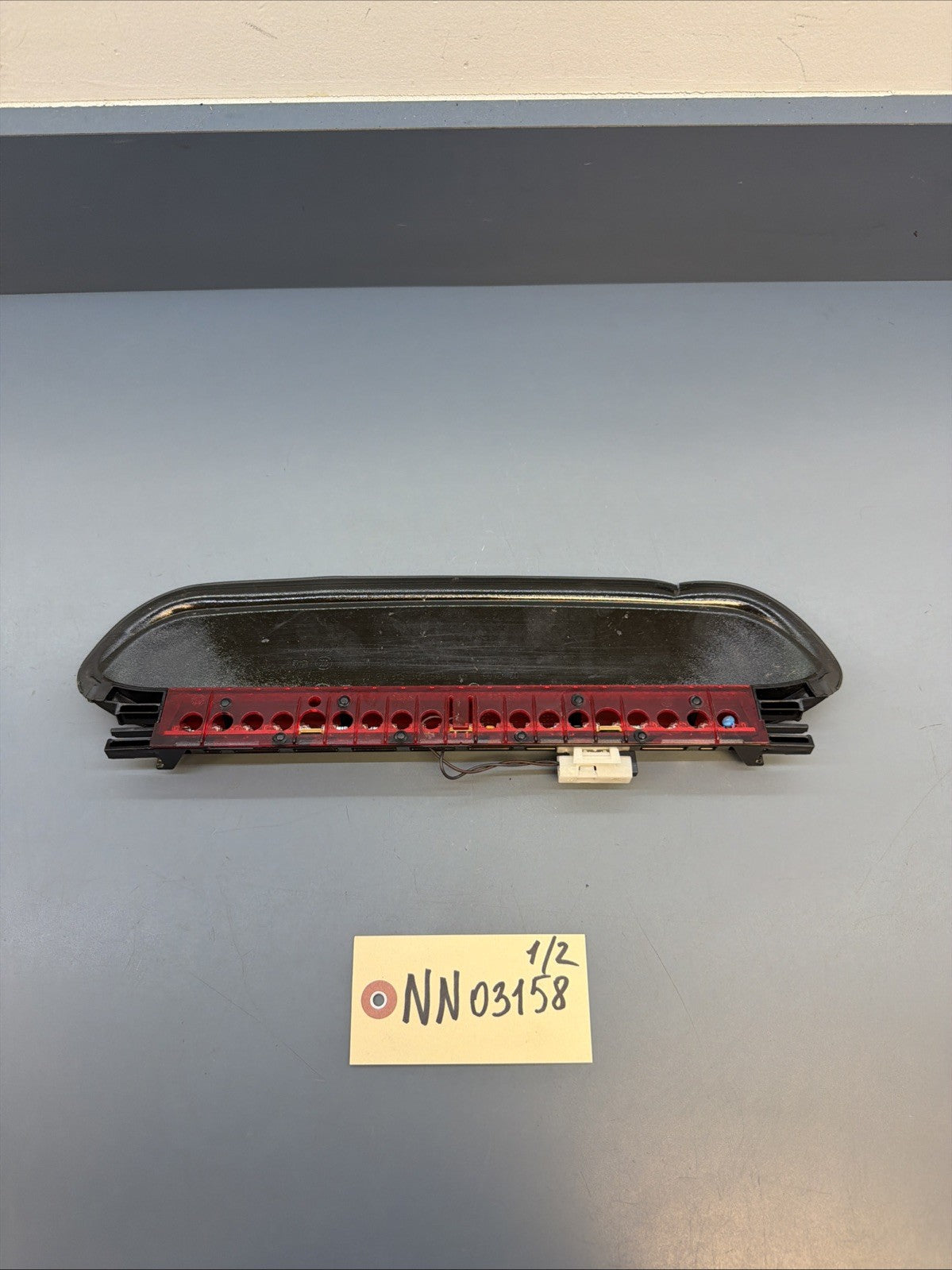 2006-2011 BMW E90 SEDAN 328I 330I 335I M3 THIRD BRAKE STOP LIGHT 7146059 *note*