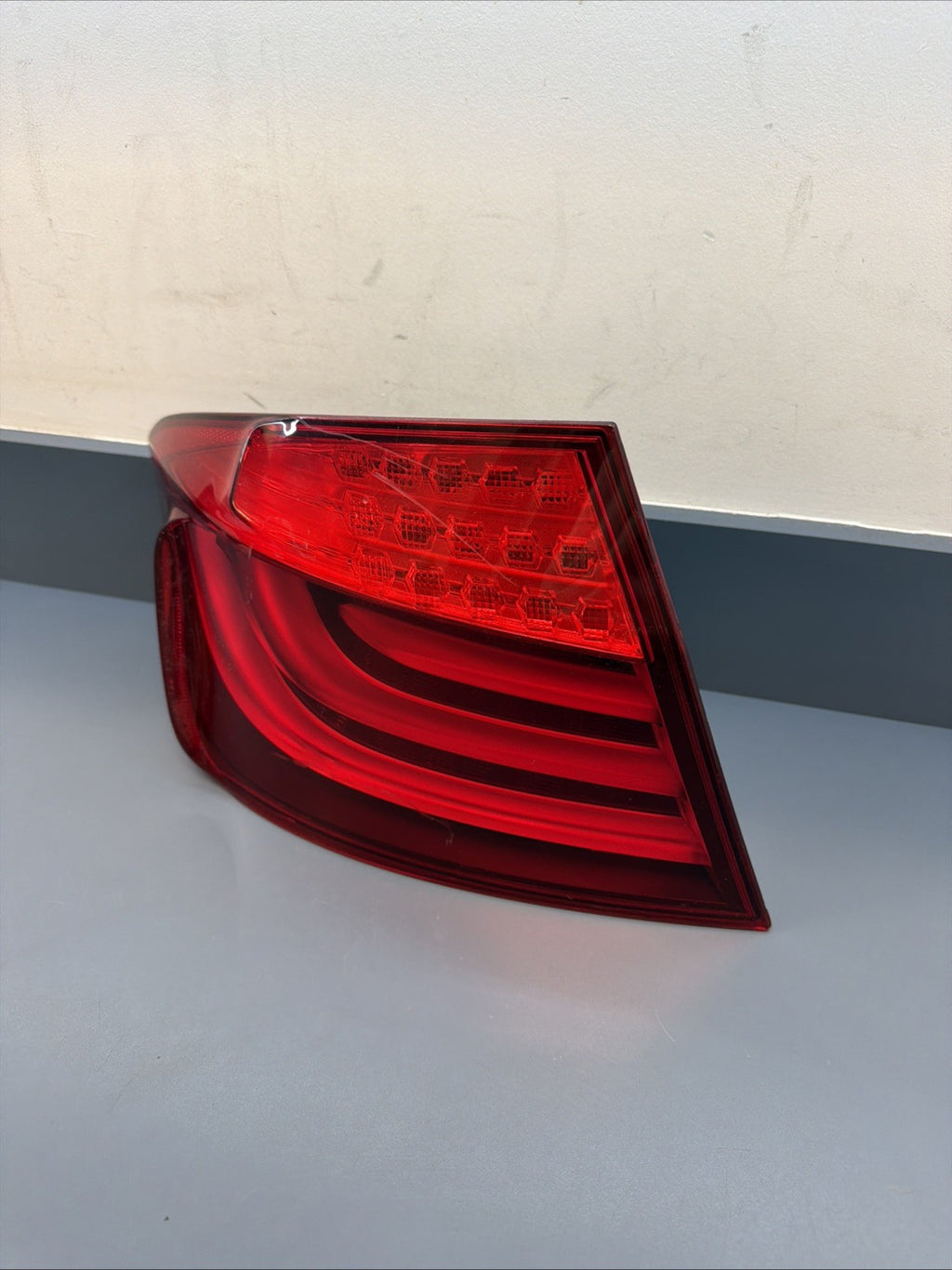 2011-2013 BMW F10 528i 535i 550i M5 TAIL LIGHT BRAKE DRIVER LEFT OEM 173462-01