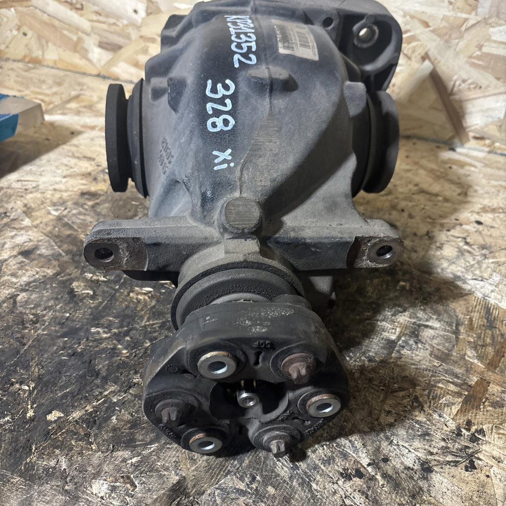 BMW E92 328 REAR DIFFERENTIAL 3 SERIES 3.91 FINAL DRIVE 7532921