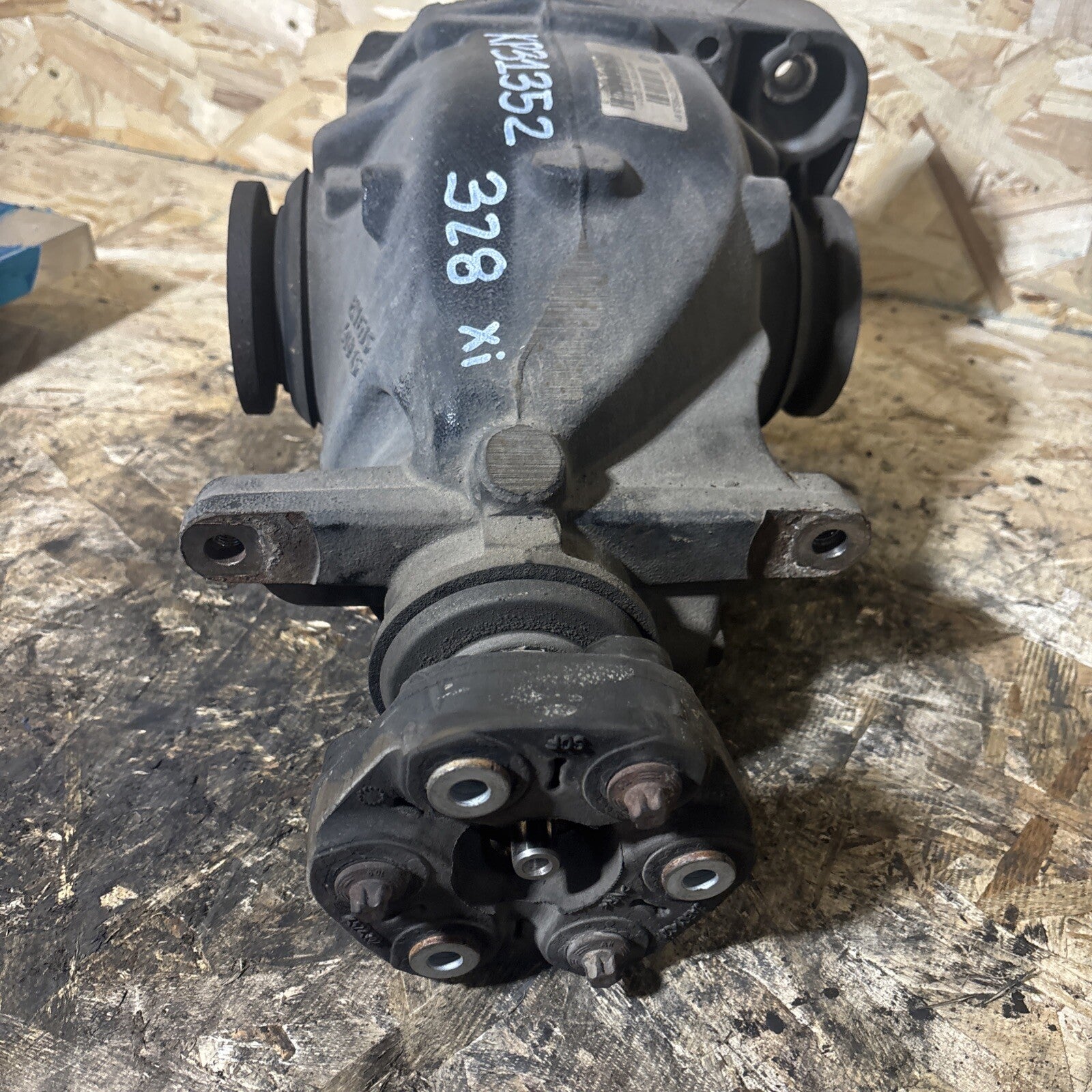 BMW E92 328 REAR DIFFERENTIAL 3 SERIES 3.91 FINAL DRIVE 7532921