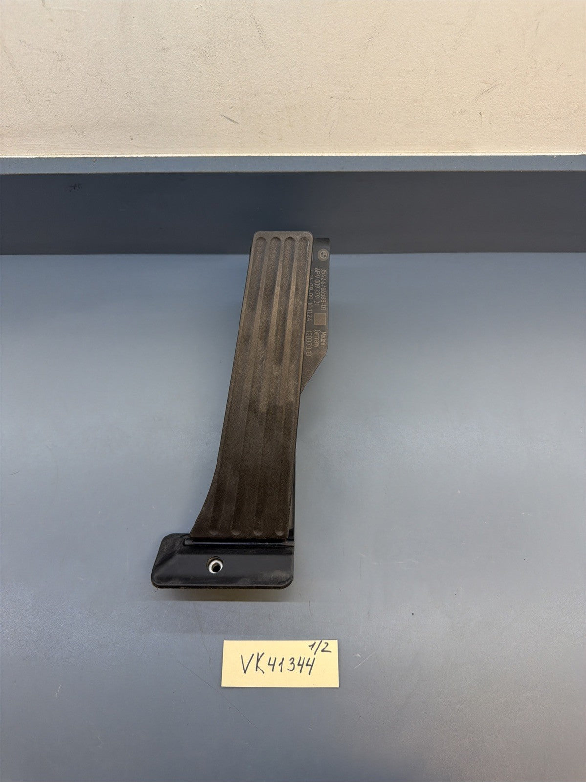 07-13 BMW E82 E88 E90 E92 128i 135i Gas Pedal Accelerator 35426786588 OEM