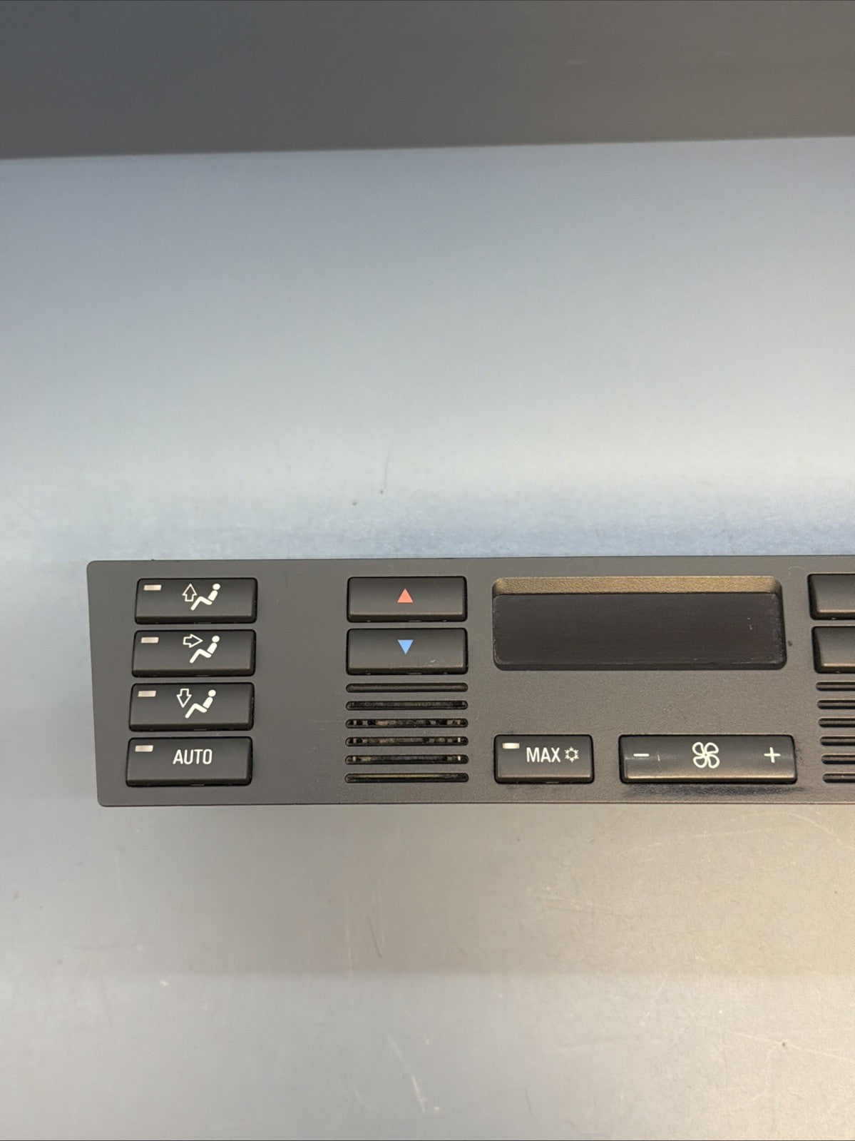 96–03 BMW E39 525i 530i 540i M5 Climate Control Unit Digital AC Heater 6916641