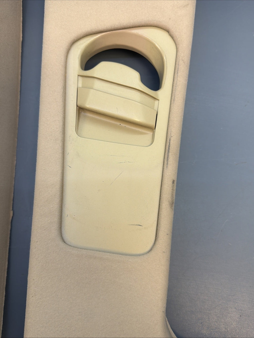 01-06 BMW E46 SEDAN B PILLAR LEFT & RIGHT Trim Cover BEIGE 8220241 8220242