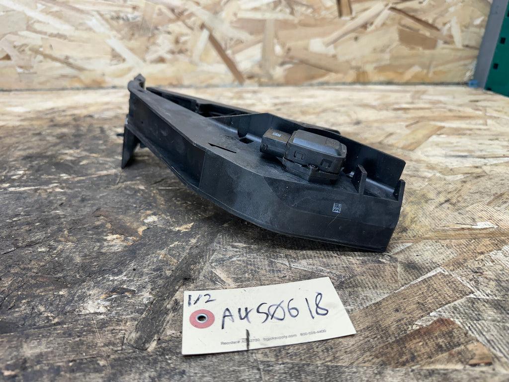 BMW 2006-2012 E90 ACCELRATION GAS THROTTLE PEDAL OEM 6786285