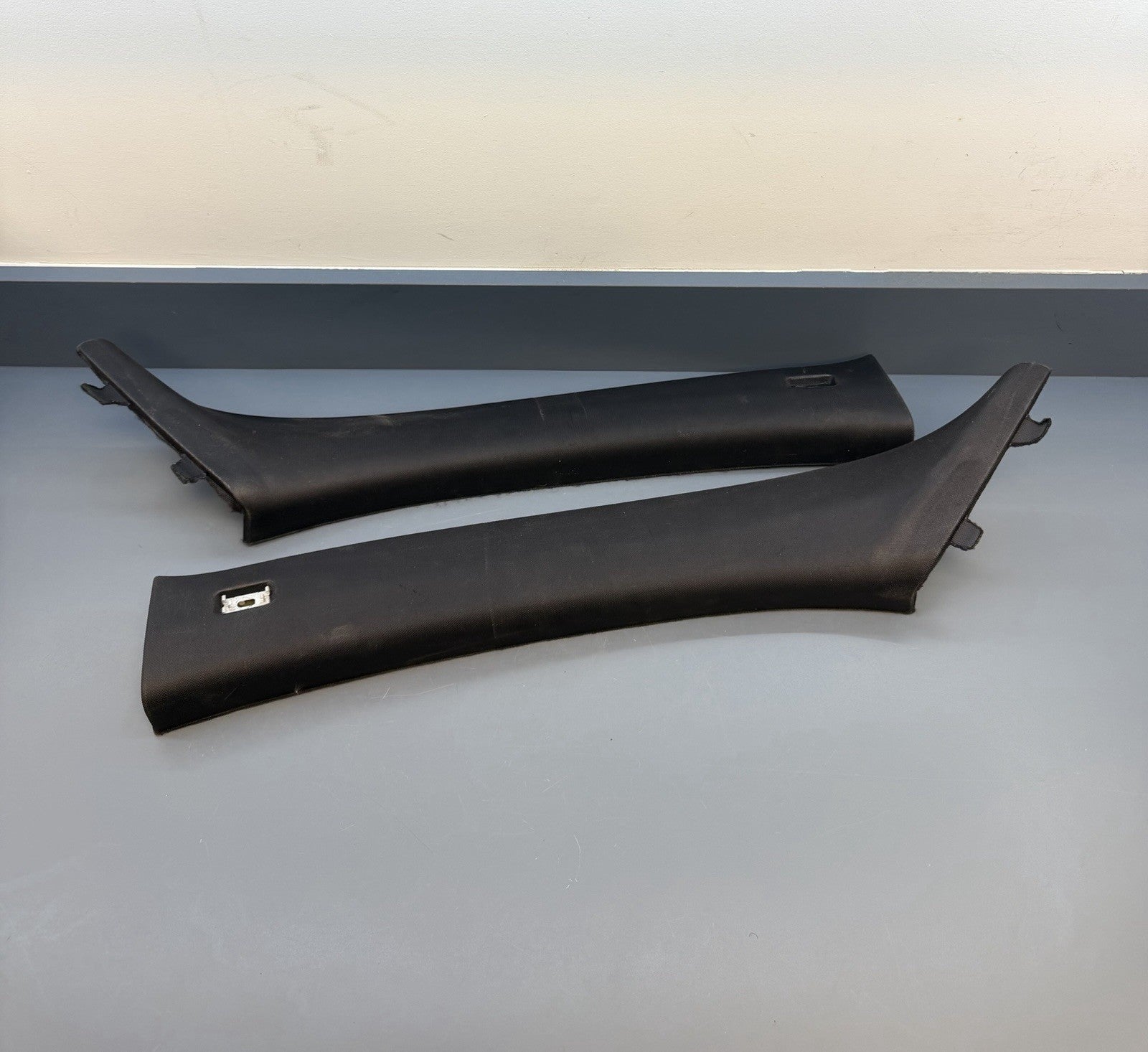 BMW E90 335xi Series 4dr Front Left & Right A Pillar Cloth Trim 7058332 7058331
