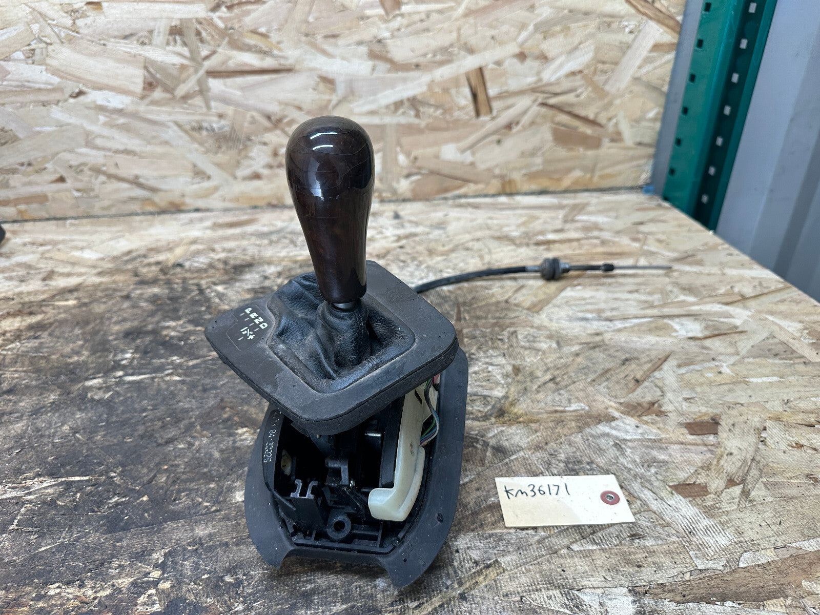 BMW 98-06 E46 3 SERIES STEPTRONIC AUTOMATIC TRANS GEAR SHIFTER/SELECTOR 7515261