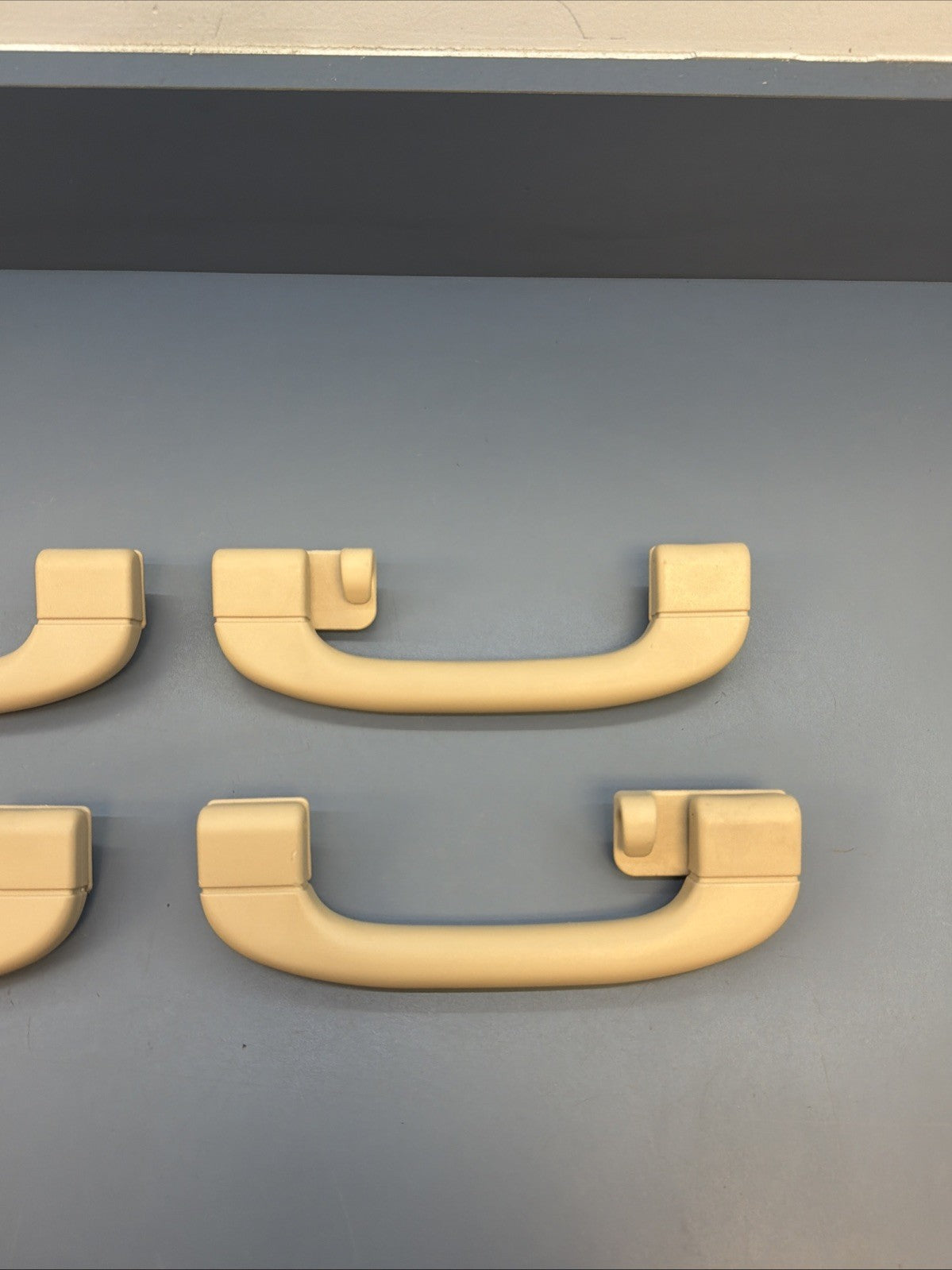 2009 2010 2011 BMW 328i 335i E90 Sedan Grab Handle Set Beige 4pc OEM 9143530