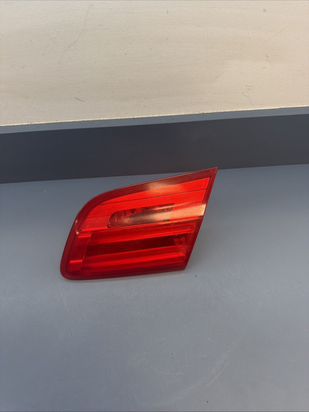 2011-2013 BMW 328i 335i M3 E92 Coupe Right Tail Light LCI 7252780 OEM *NOTE*