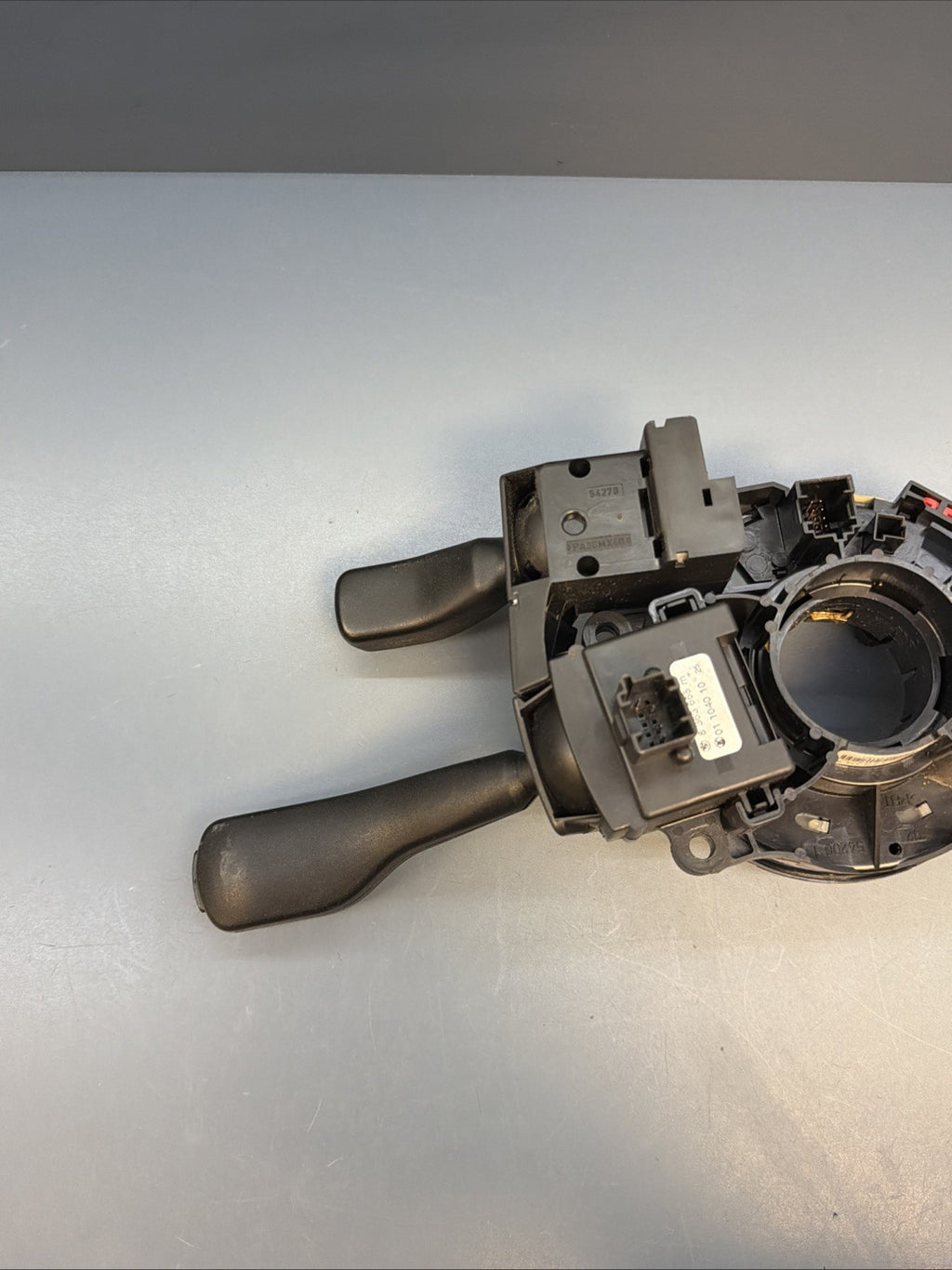 95–03 BMW E39 5/7 Series Steering Column Clock Spring Switch Assembly 8375396