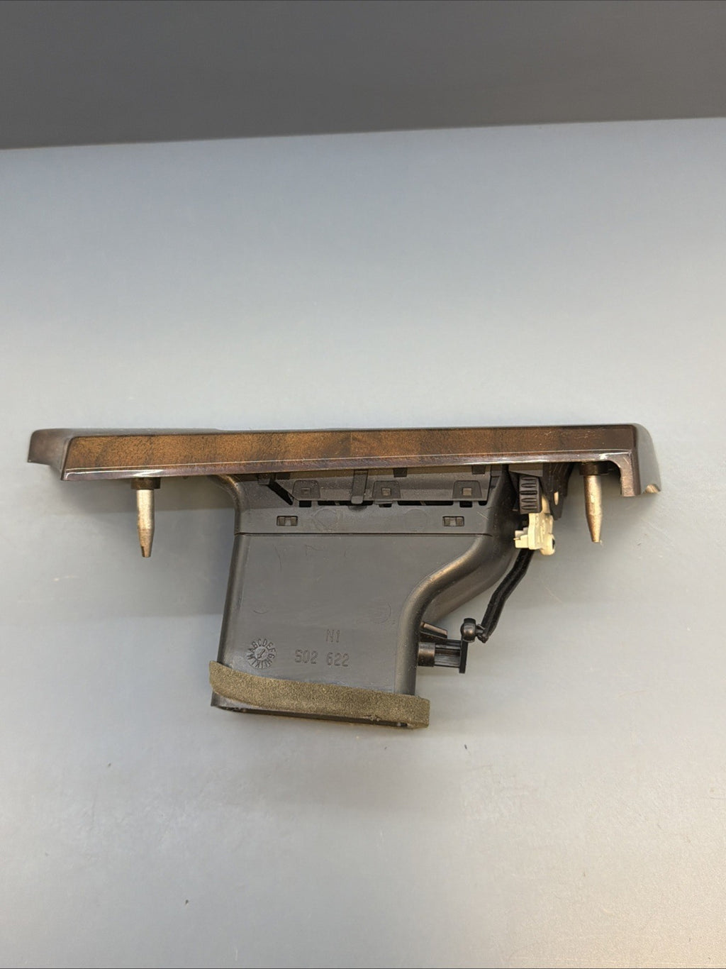 06-13 BMW E93 328i 335i Left Driver Side Dash Air Vent Flow Grill 9130459OEM
