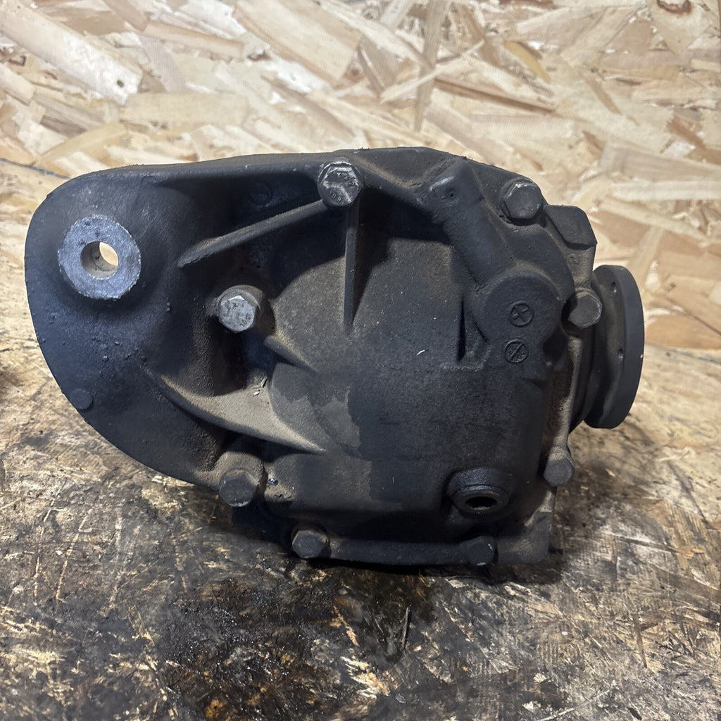 BMW E90 325 REAR DIFFERENTIAL 3 SERIES 3.73 FINAL DRIVE 33107566179 325