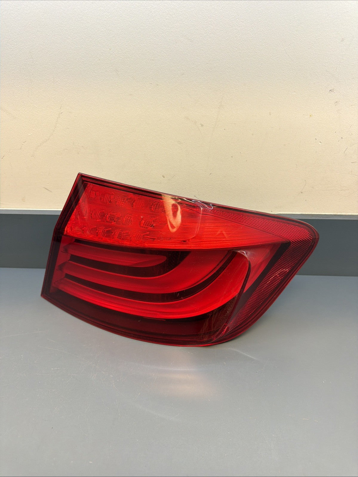 2011-2013 BMW F10 528i 535i 550i M5 RIGHT PASSANGER TAIL/BRAKE LIGHT 7203232