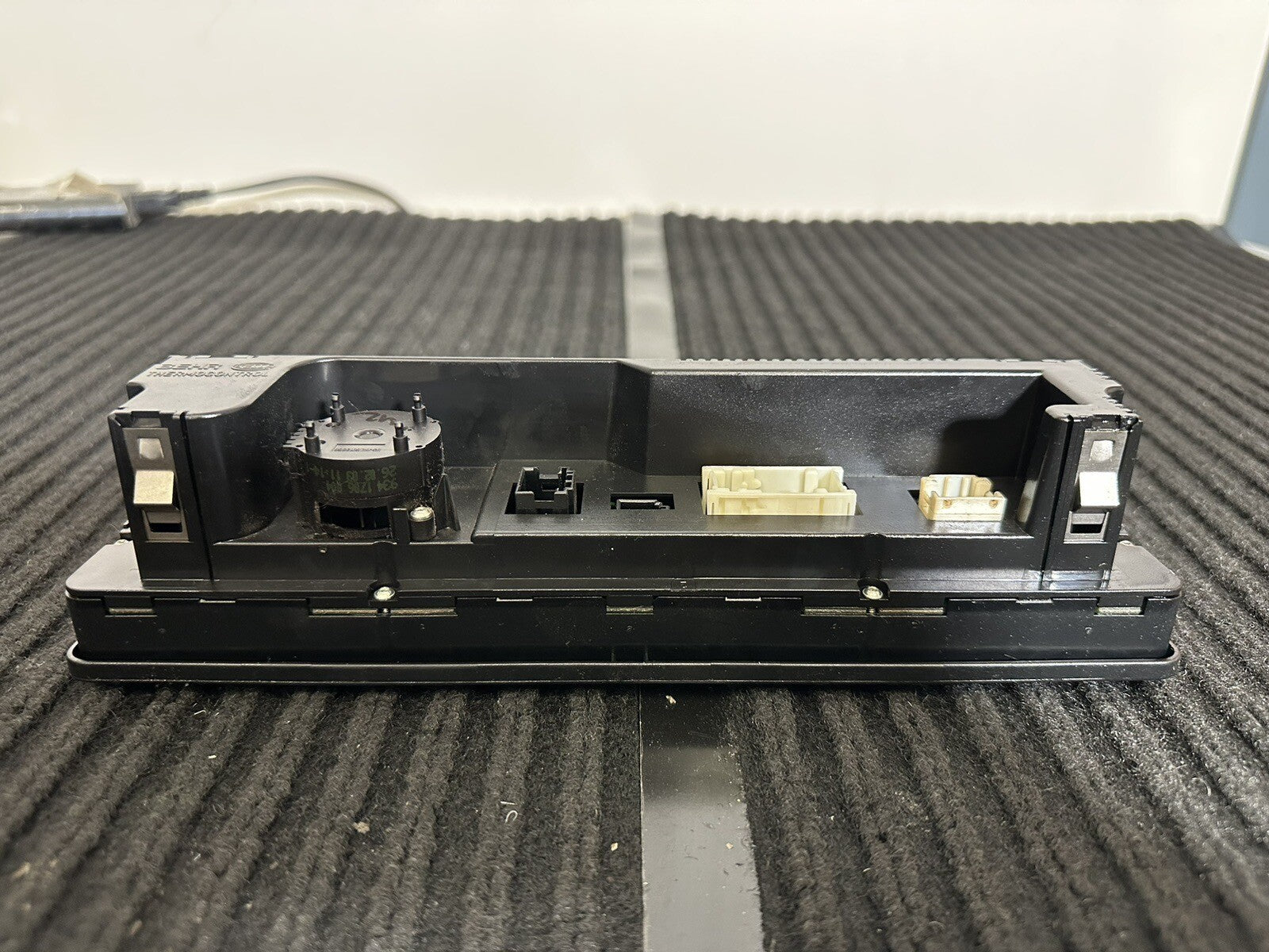 01-06 BMW E46 A/C AIR CONDITIONER HEATER CLIMATE CONTROL PANEL OEM 6931604