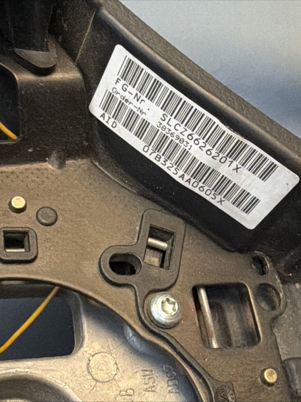 06-10 BMW E60 535i 528i 545i 550i Steering Wheel Non-Sport W/ Controls 3385E6030