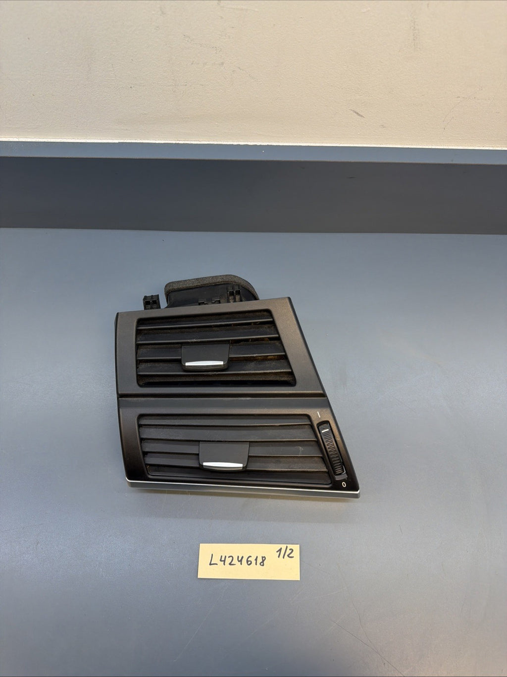 2007 - 2013 BMW X5 E70 Front Left Side Dash Air Vent Grille 9227767 OEM