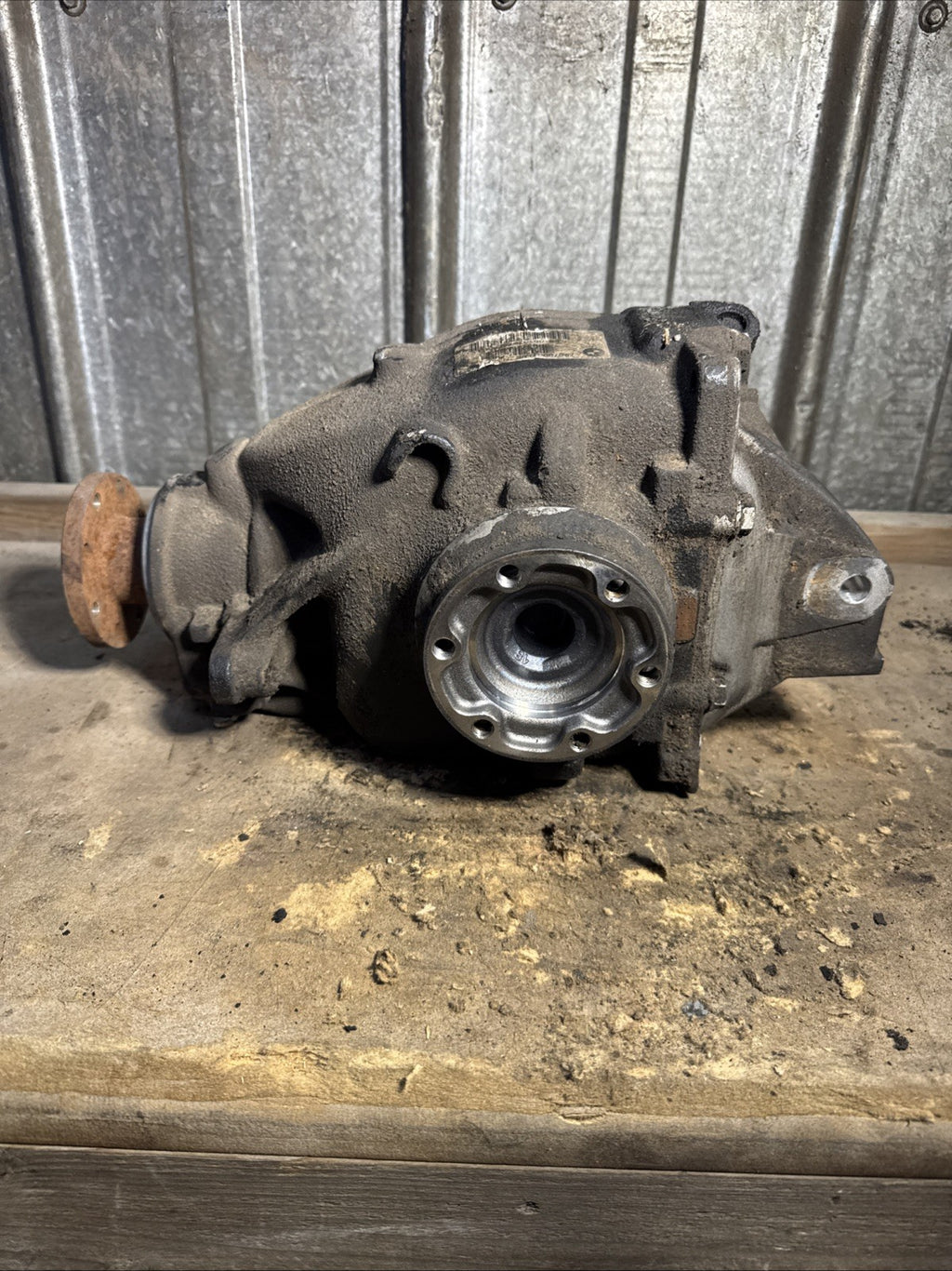 BMW REAR DIFFERENTIAL X3 E83 AUTOMATIC FINAL DRIVE 4.44 7508903