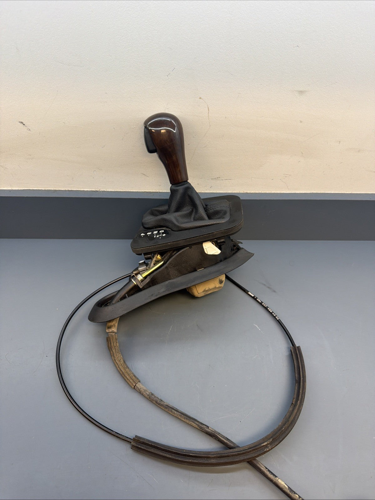 BMW 98-06 E46 3 SERIES STEPTRONIC AUTOMATIC TRANS GEAR SHIFTER/SELECTOR 7515261