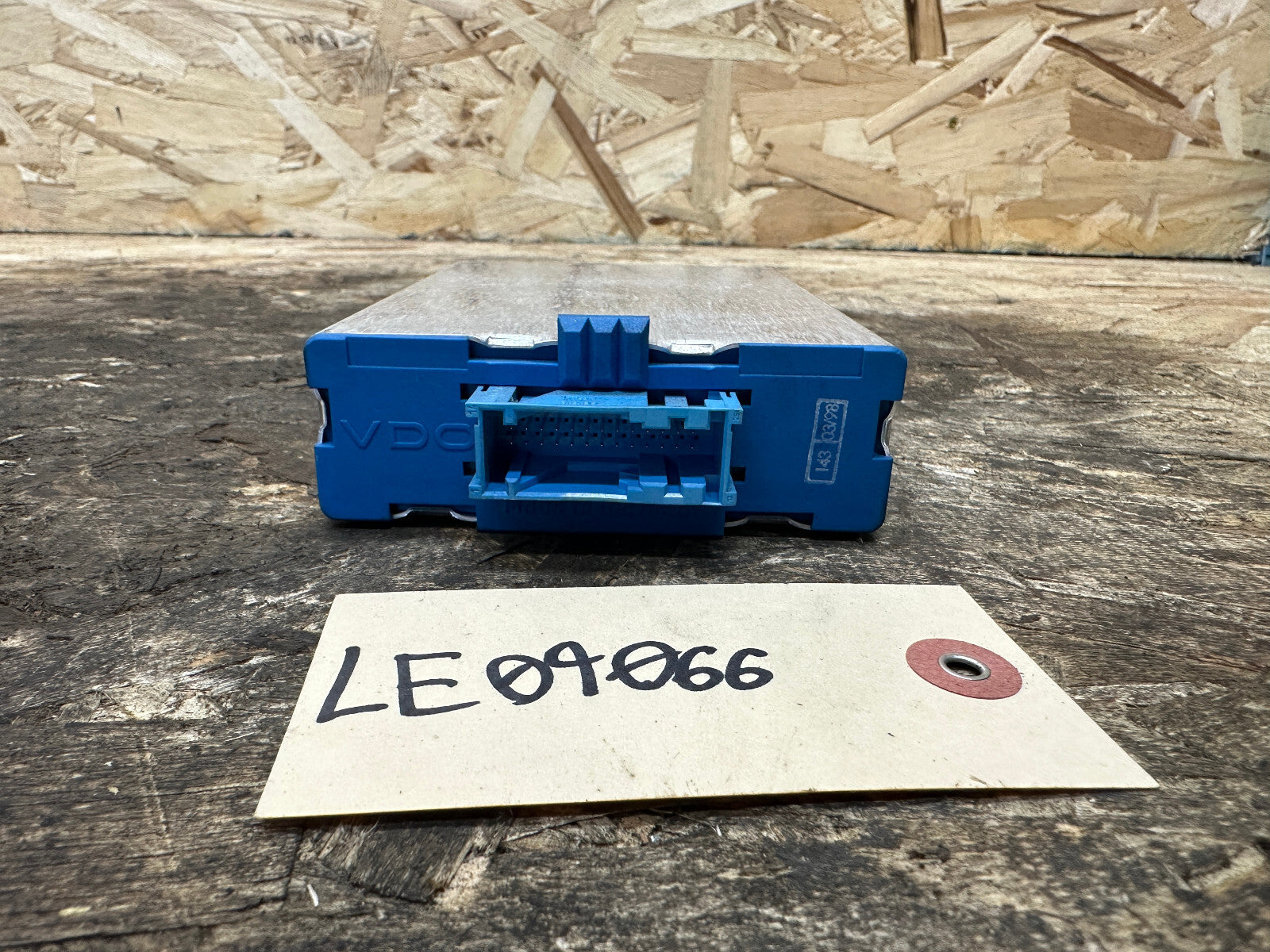 BMW 85-02 E31 E32 E34 E6 3/5/7 SERIES CRUSE CONTROL MODULE OEM 1387625