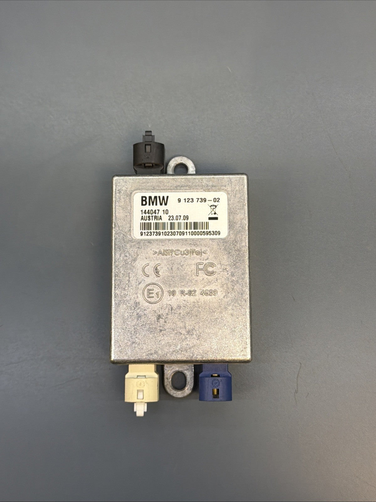 07-10 BMW 335i E60 E61 5 Series USB Interface Hub Adapter Module 9123739 OEM