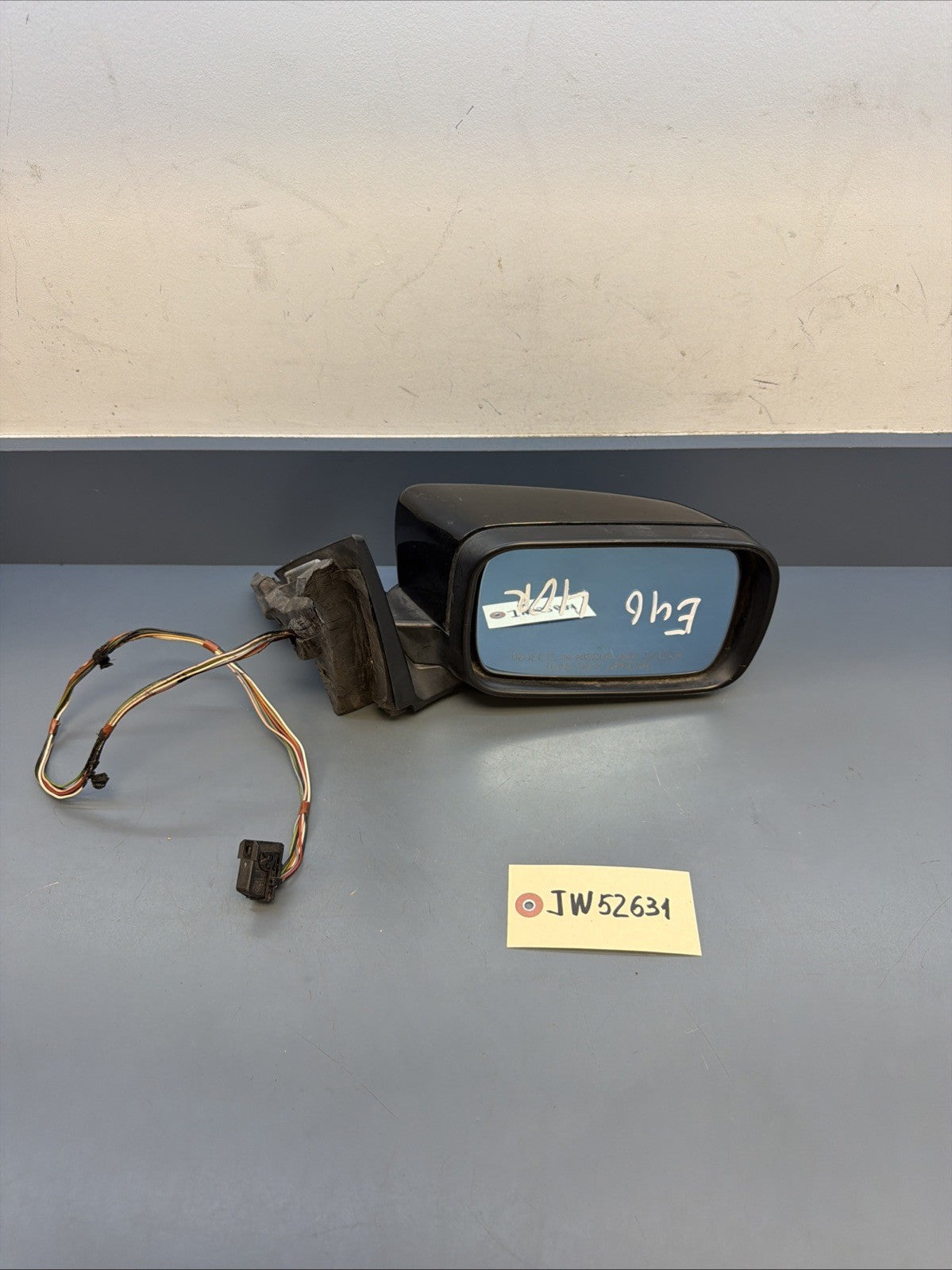 BMW E46 RIGHT PASSANGER SIDE MIRROR BLACK COMPLETE OEM BMW 0117351